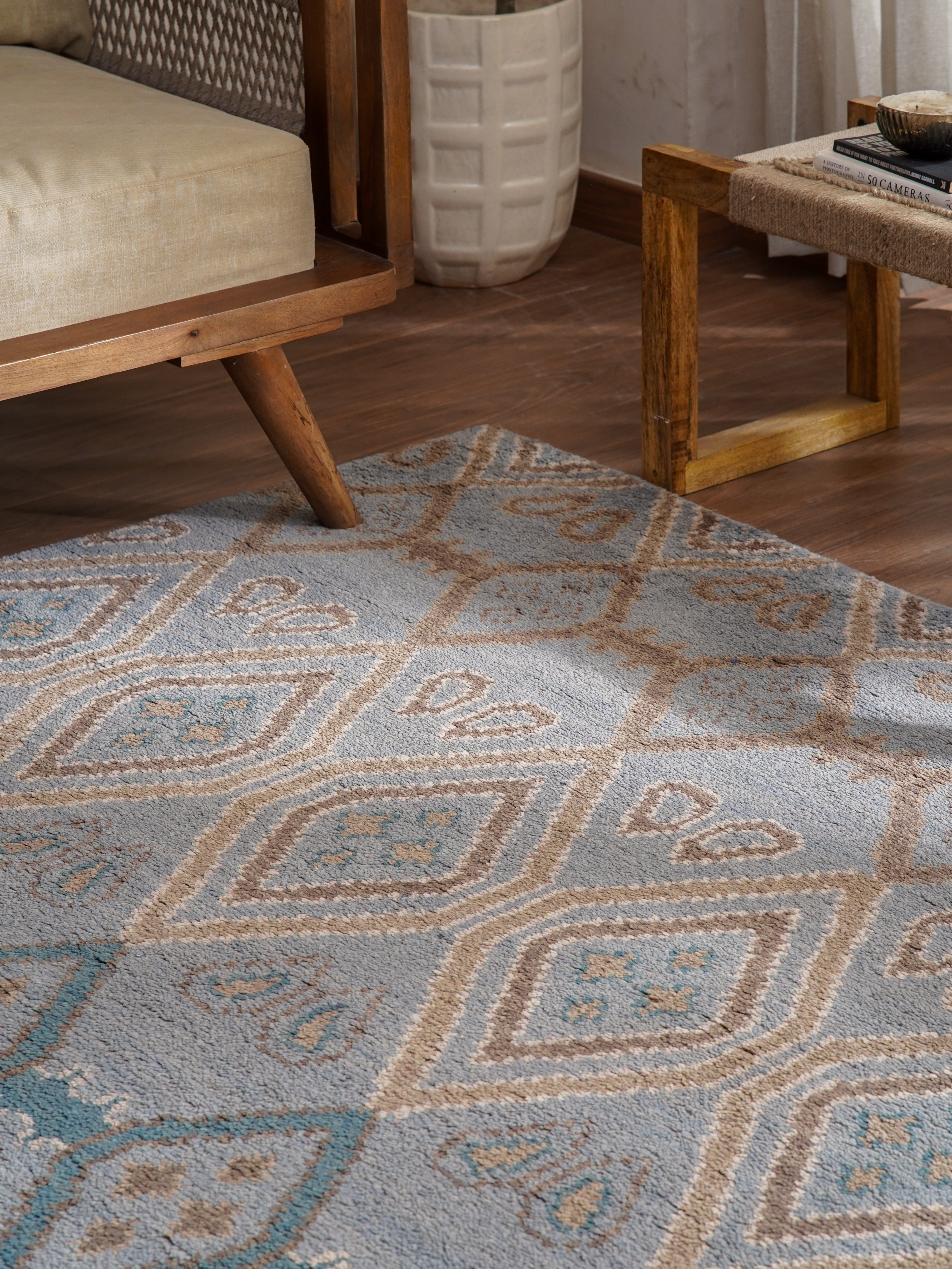 Premium Hand-Knotted Honeycomb Rug - Soft & Durable Wool Carpet for Living Room, Bedroom, or Office Decor