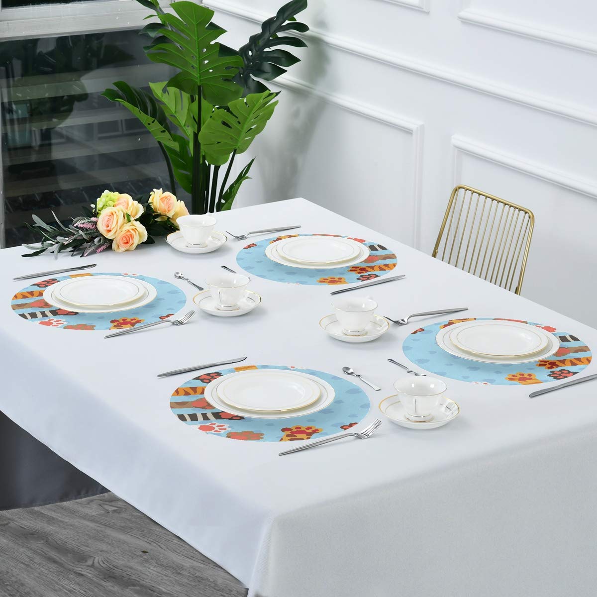 Pfrewn Cat Paws Round Placemat Set - Funny Animal Table Mat for Dining, Kitchen & Home Decor (15.4 Inch) - Perfect for Indoor Use, Parties & Gift Giving