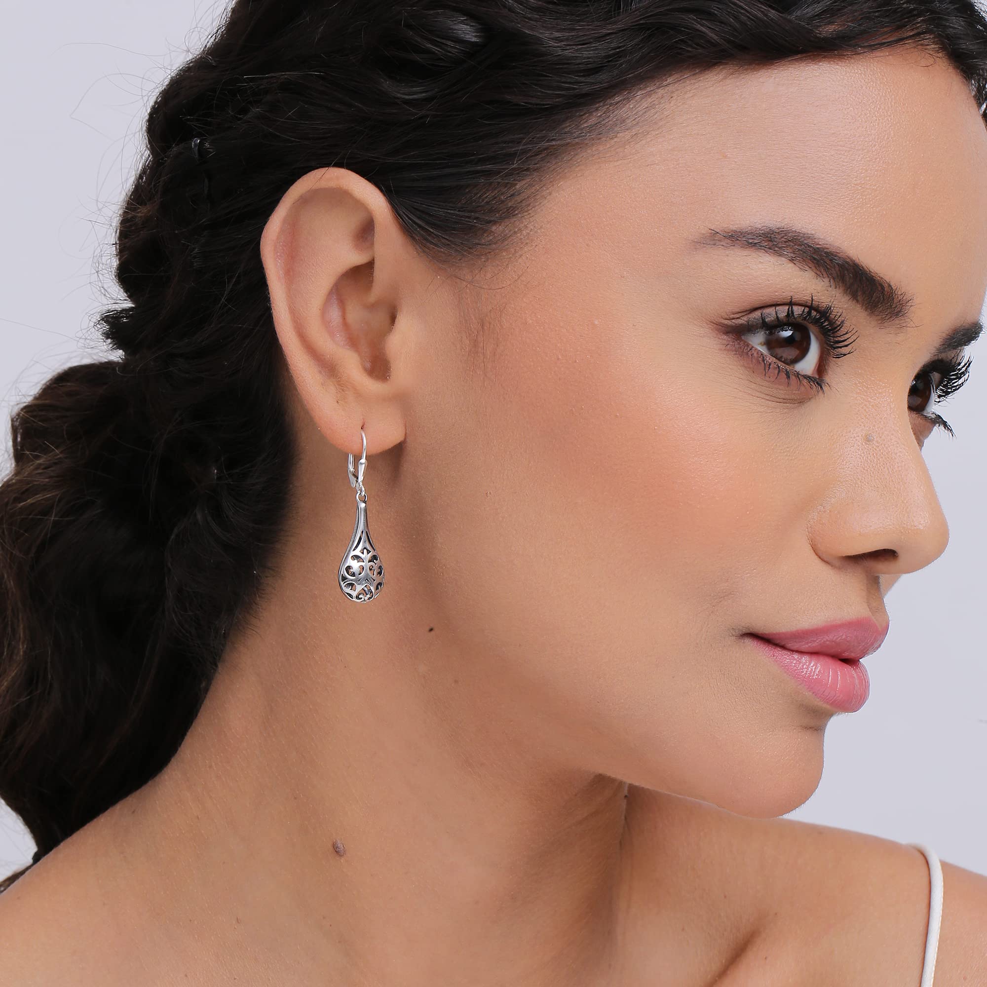 LeCalla 925 Sterling Silver Filigree Dangle Drop Leverback Earrings for Women | Hypoallergenic Tear Drop Earrings Jewelry | Perfect for Weddings, Parties & Special Occasions