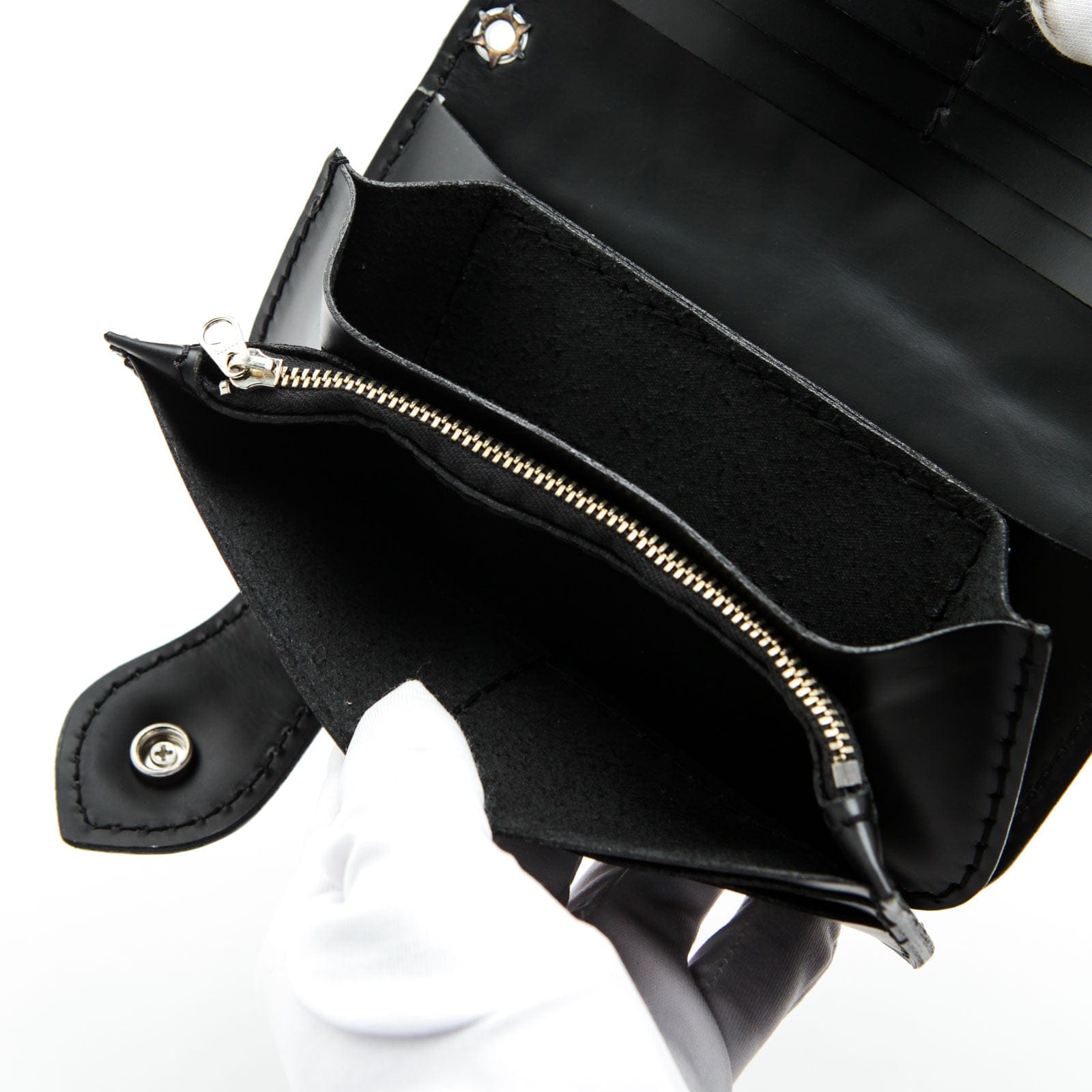 Tribal Skull Carved Genuine Leather Biker Wallet for Men - Stylish Motorcycle Wallet with RFID Protection - Perfect for Bikers, Riders & Outdoor Enthusiasts