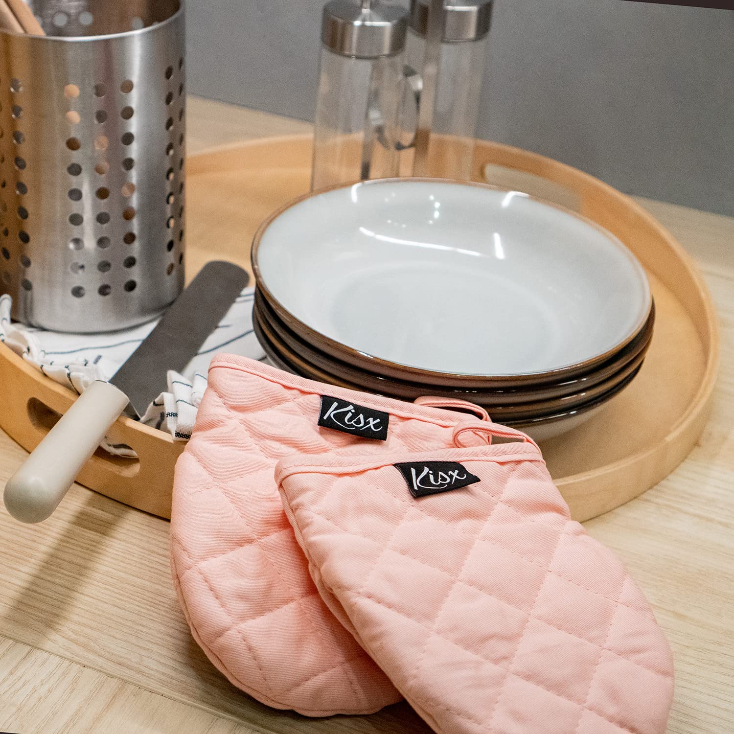 Heat Resistant Silicone Oven Mitts & Pot Holders Set - Pink Mini Kitchen Gloves for Cooking, Baking, Grilling - Non-Slip Protection for Hot Pans, Dishes & Baking Trays
