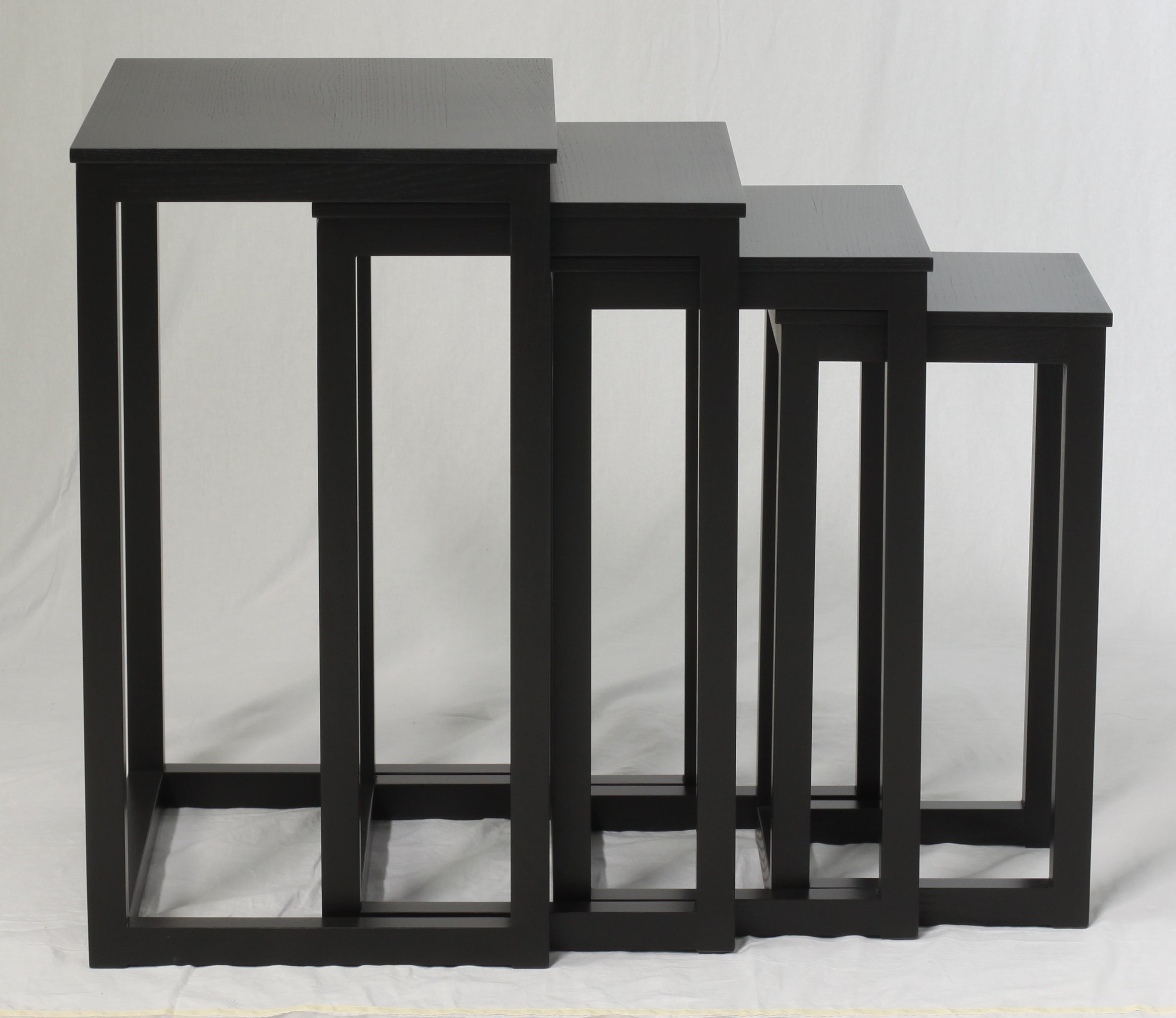 Josef Hoffmann Nesting Tables - Set of 3 Modern Minimalist Side Tables for Living Room, Bedroom & Office - Space-Saving Stackable End Tables with Mid-Century Design