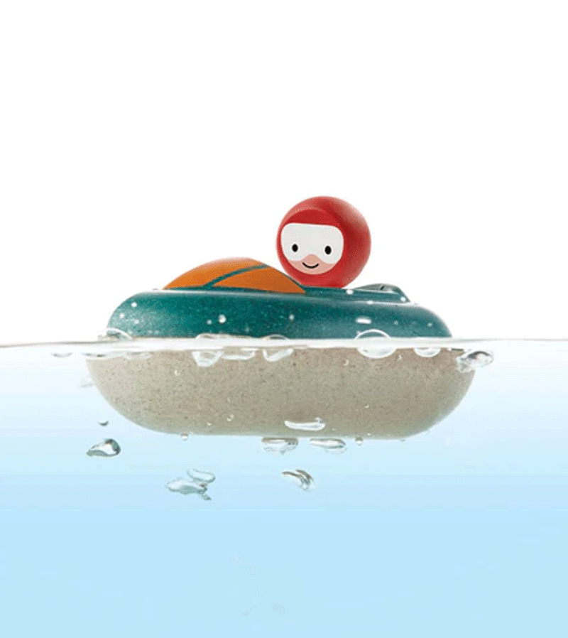 Plan Toys Wooden Speed Boat Toy for Kids - Pretend Play, Bath Time Fun & Outdoor Water Games - Perfect for Imaginative Play and Early Learning