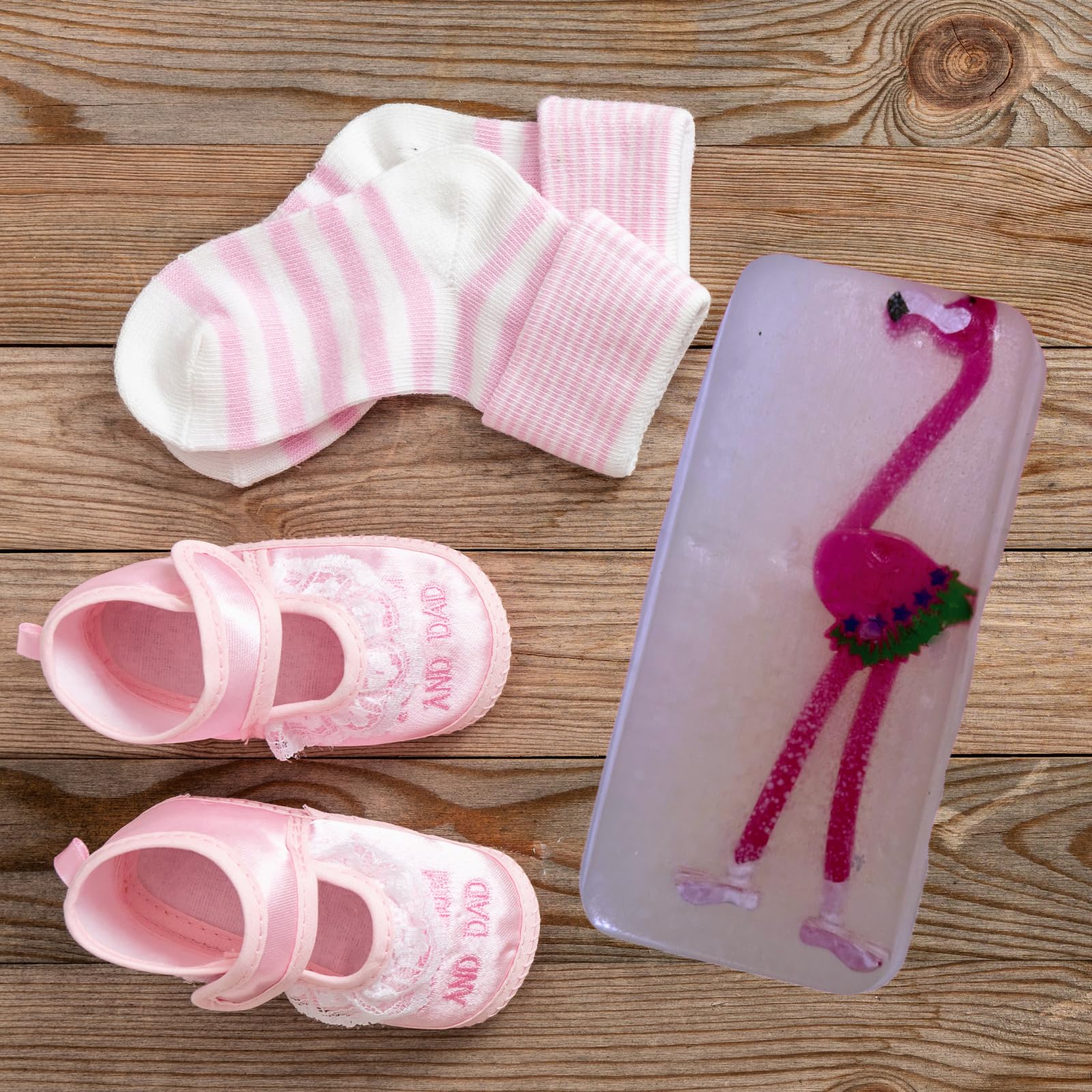 Biblebanz Set of 2 Pink Flamingo Glycerin Soap Bars - Enchanting Bath Gift for Baby Showers, Valentine's Day & Christmas - Perfect Party Favors & Relaxing Bath Time Treats