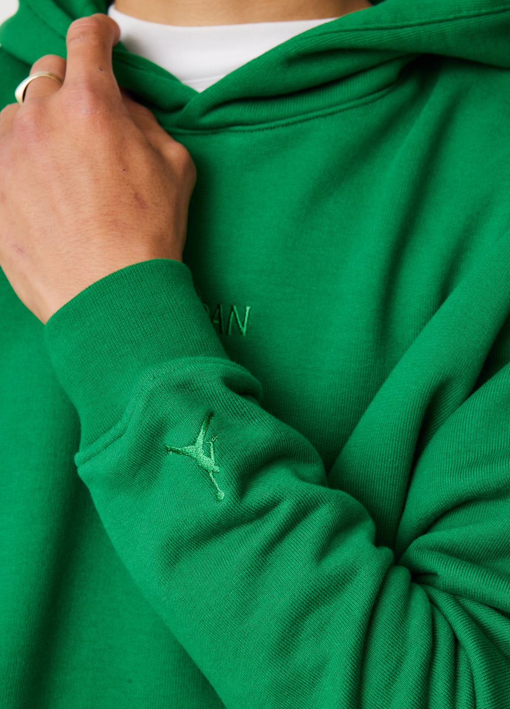 Air Jordan Fleece Hoodie for Men & Women - Comfortable & Stylish Pullover Sweatshirt - Perfect for Casual Wear, Gym, and Outdoor Activities