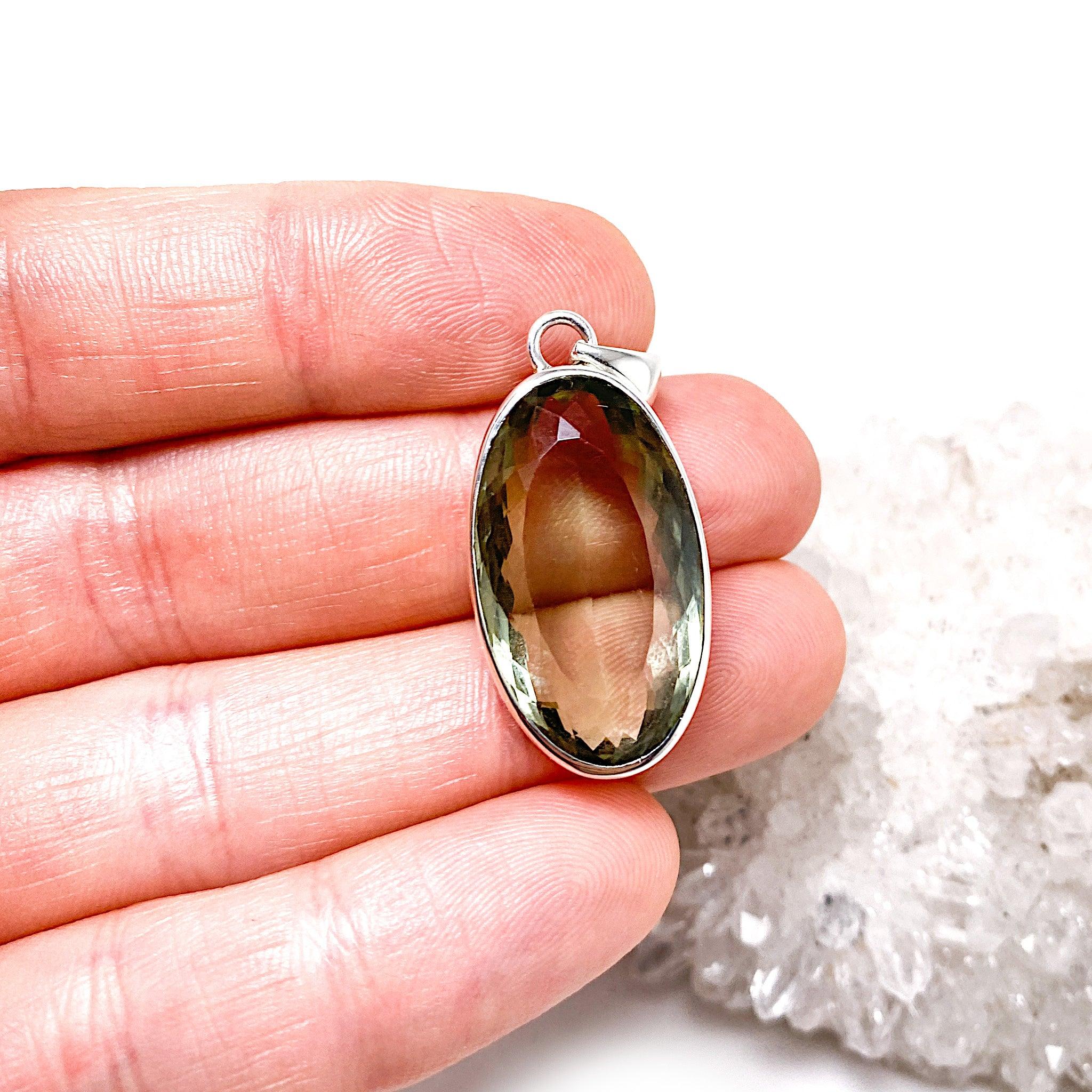 Natural Prasiolite Gemstone Oval Faceted Pendant Necklace KPGJ2157 - Elegant Jewelry for Women, Perfect for Parties & Gifts