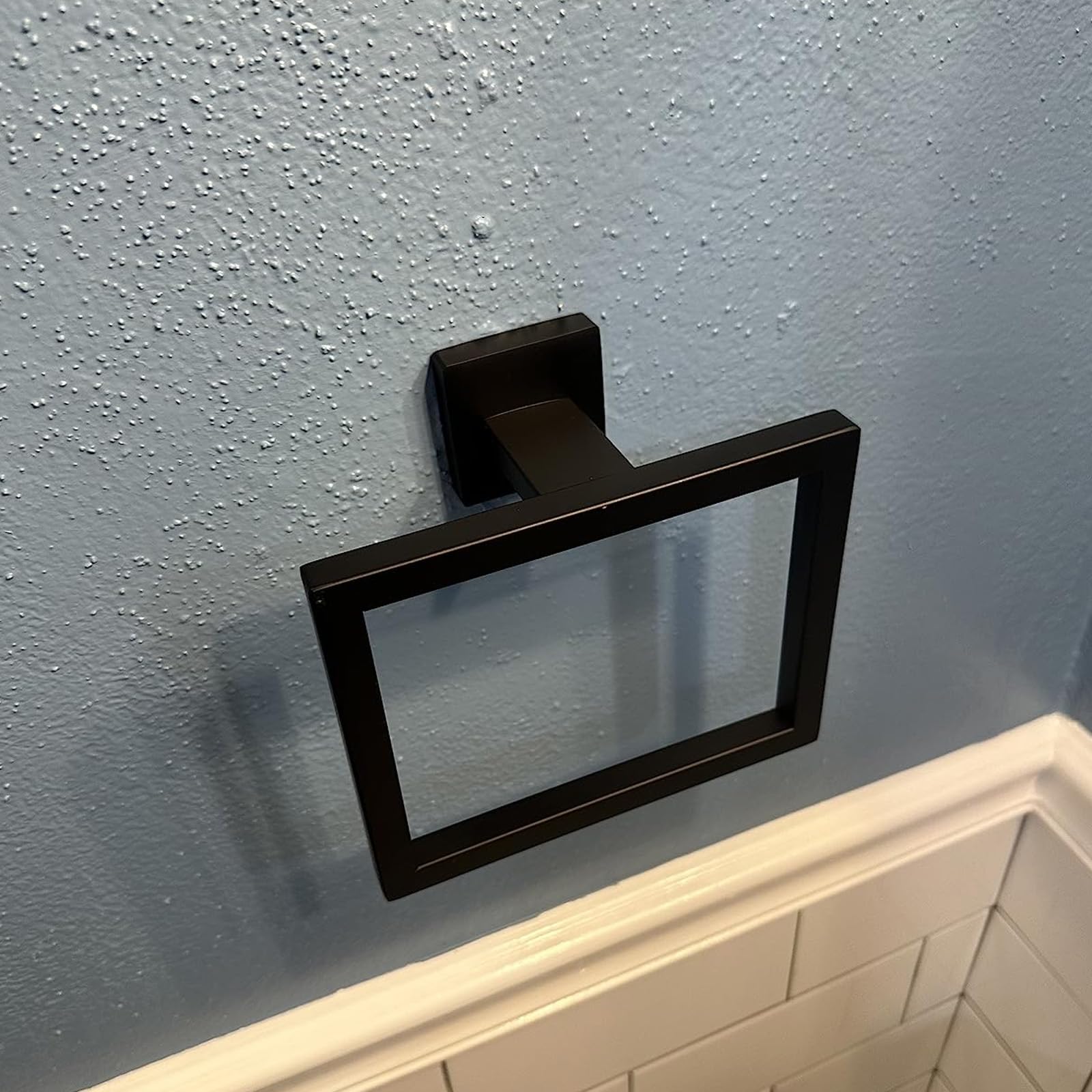 Modern Matte Black Towel Ring - SUS304 Stainless Steel Wall Mounted Bathroom Towel Holder - Durable Hand Towel Hanger for Bathroom, Kitchen & Powder Room - Perfect for Guest Bathrooms & Spa Style Decor
