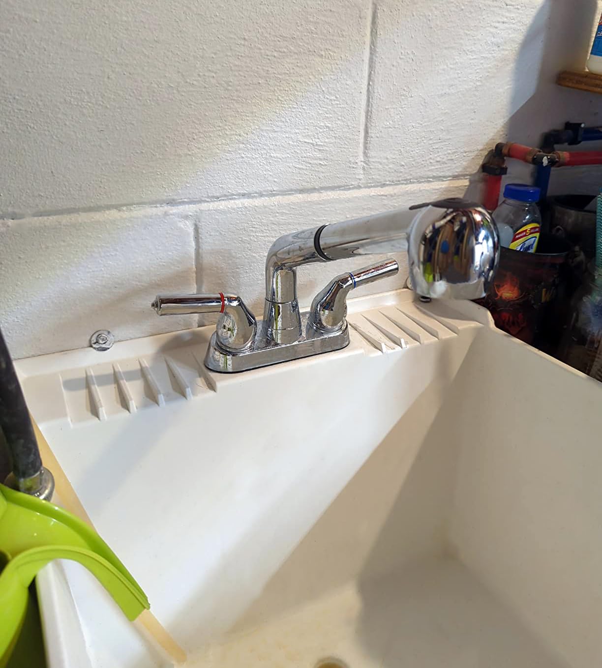 Utility Sink Faucet with Pull-Out Sprayer - 4