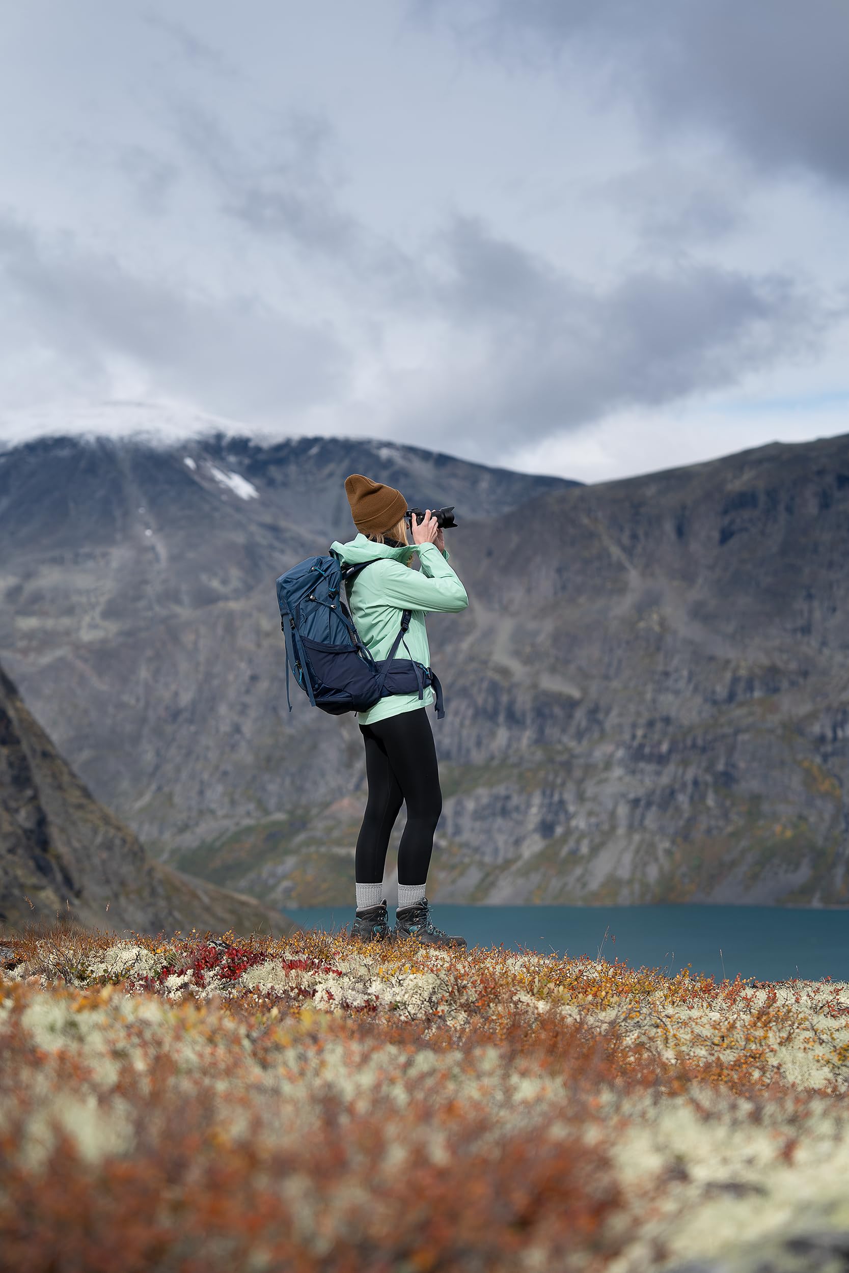 Deuter Futura Pro 36L Jaypack - Lightweight Hiking Backpack for Outdoor Adventures, Travel & Photography Gear - Perfect for Day Trips & Trekking