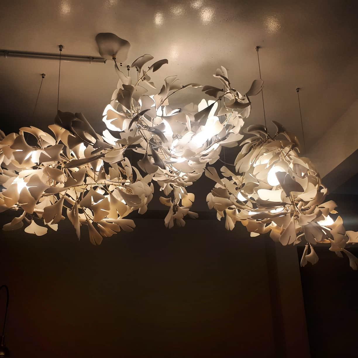 Ginkgo Leaf Chandelier - Elegant Modern Ceiling Light Fixture for Dining Room, Living Room & Bedroom Decor