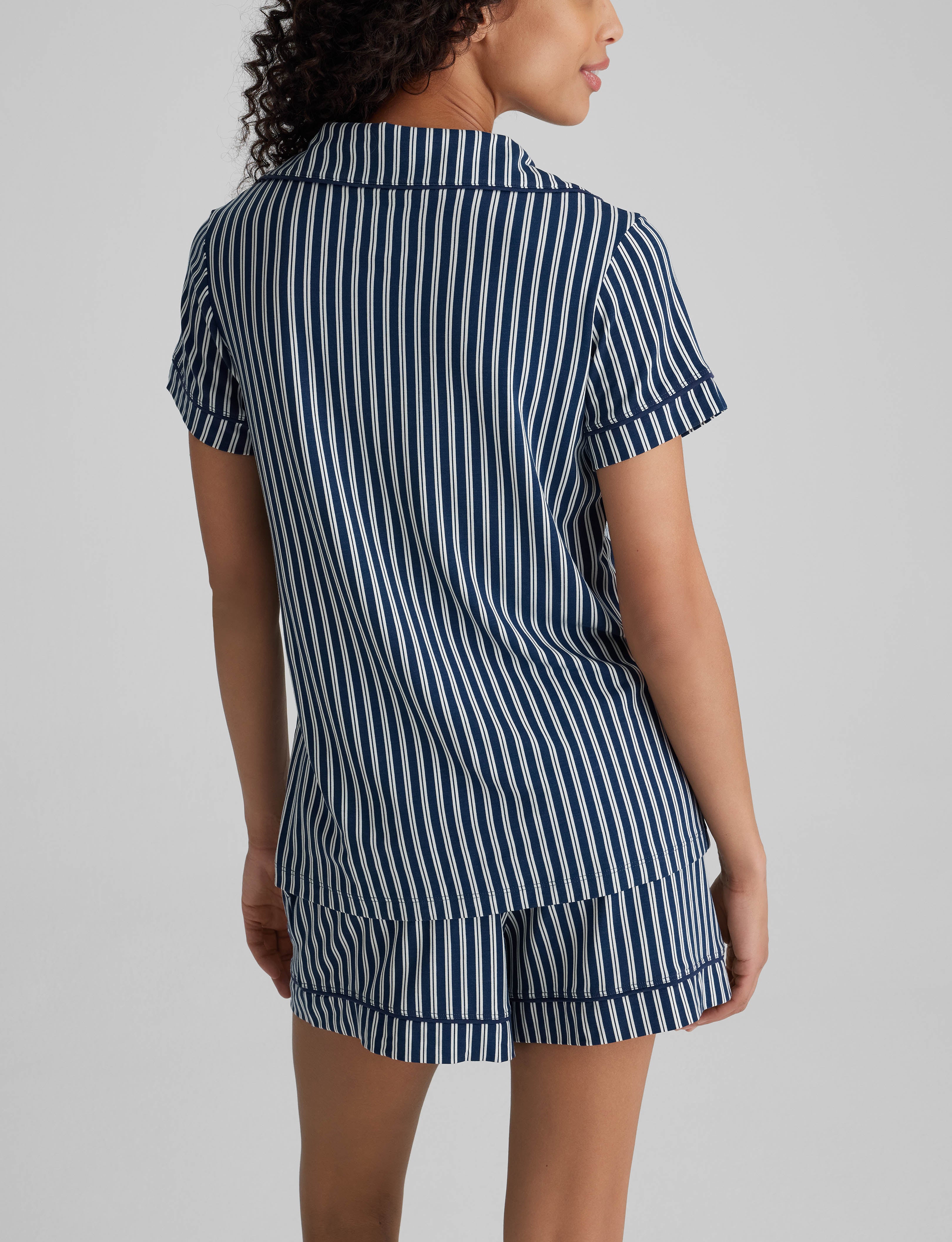 Comfy Women's Pajama Set - Soft Sleepwear Top & Shorts for Lounge & Relaxation at Home | Perfect for Nightwear, Vacation & Cozy Evenings