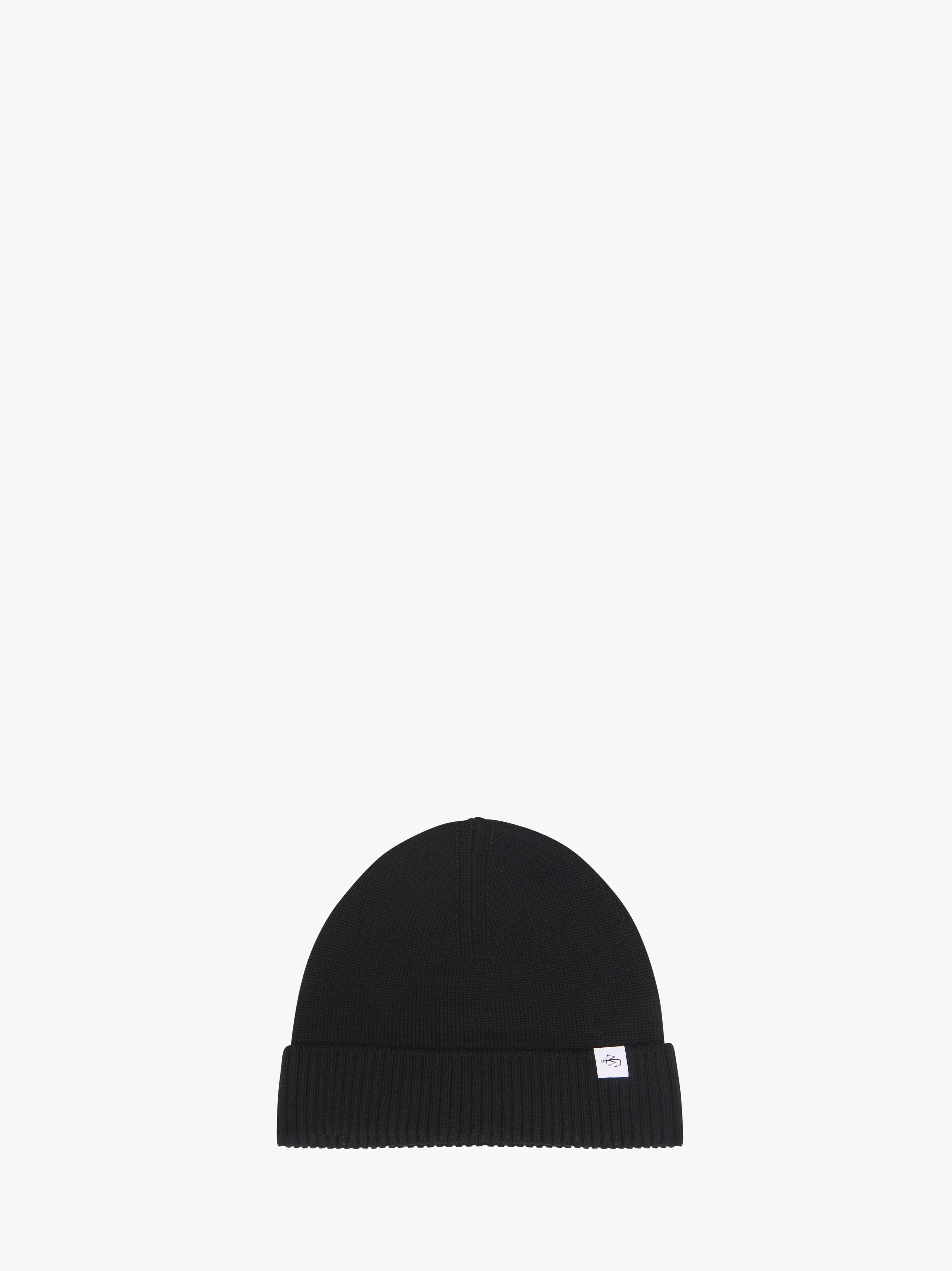 CL_JWA Beanie Hat for Men & Women - Soft Winter Knit Cap in Black (KW1370YN0008) - Perfect for Skiing, Snowboarding & Outdoor Activities