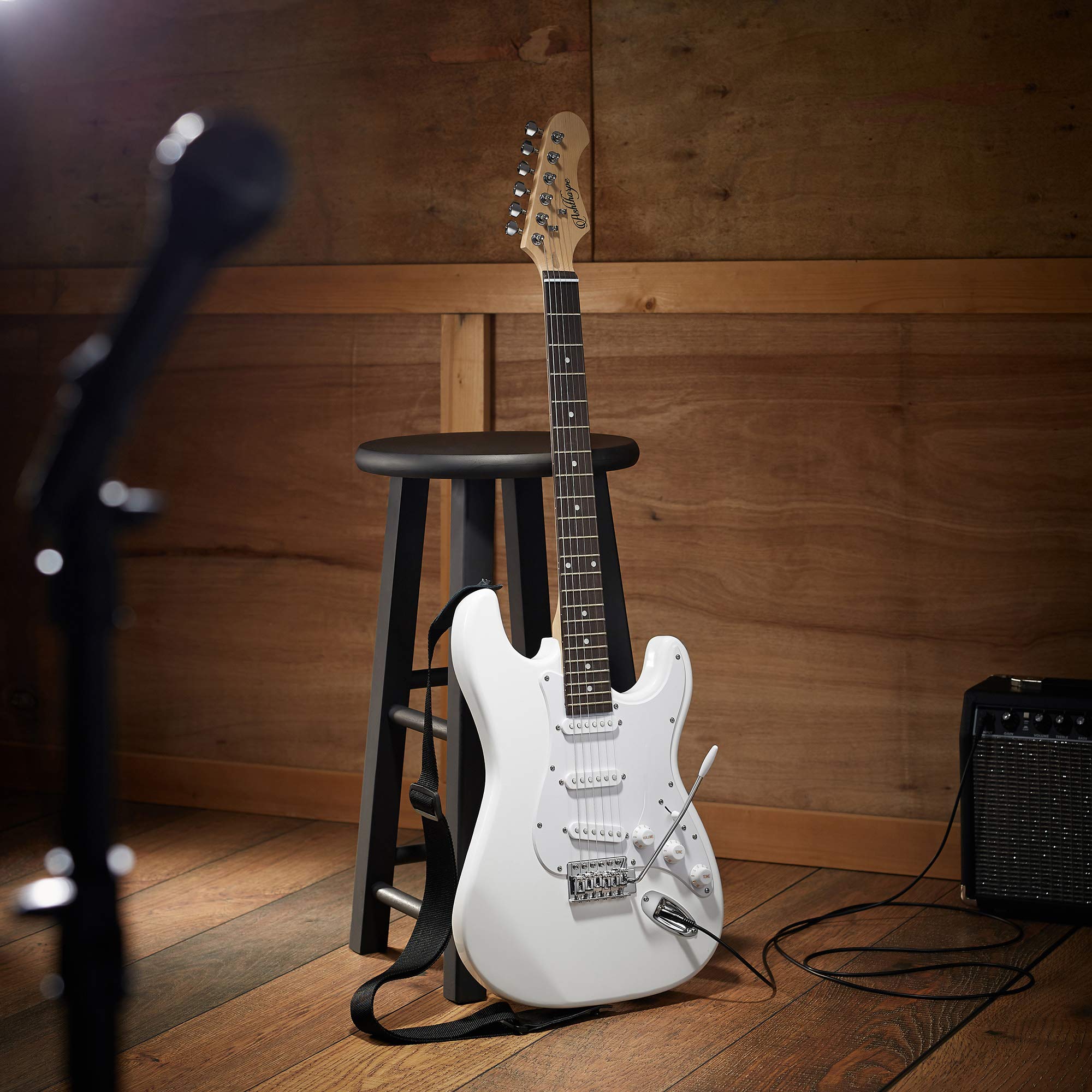 Ashthorpe 39-Inch Full Size Electric Guitar Kit - White Finish with Padded Gig Bag, Tremolo Bar, Strap, Strings, Cable, Cleaning Cloth & Picks - Perfect for Beginners, Practice & Live Performances