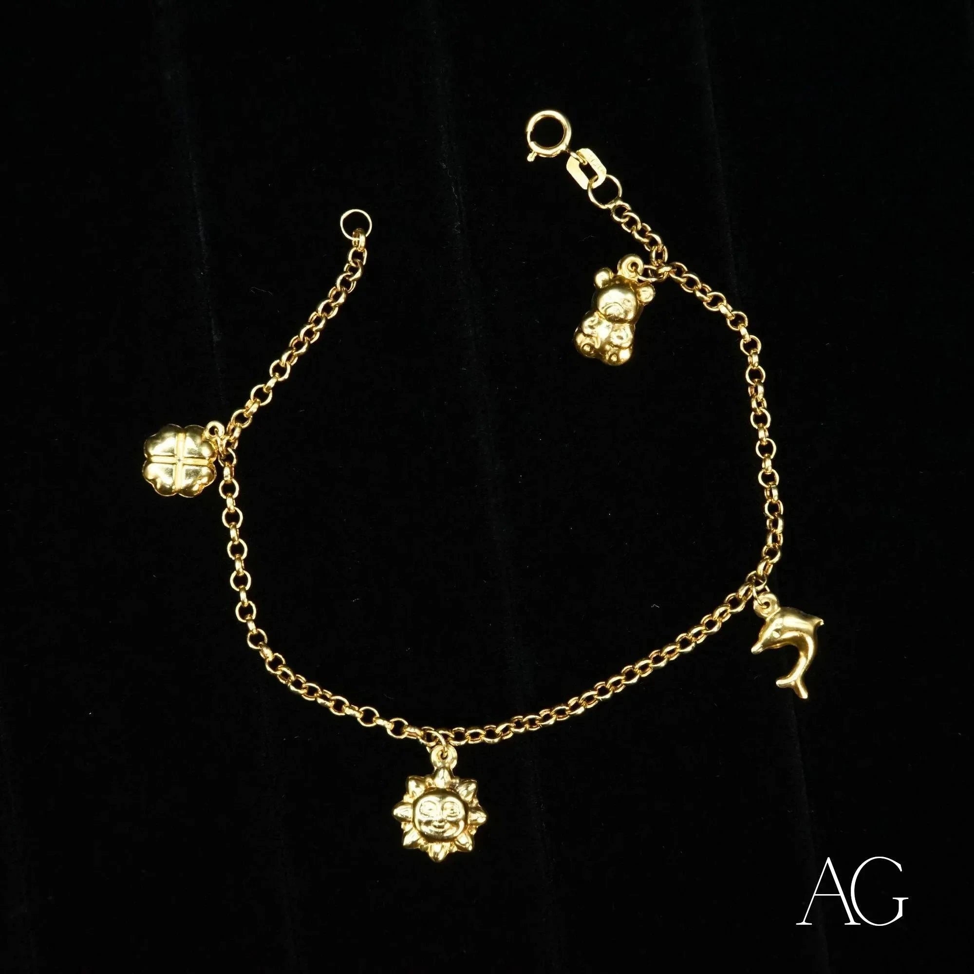 18K Gold Charm Bracelet for Kids - Elegant & Durable Jewelry Gift for Girls, Birthday, Christmas & Special Occasions