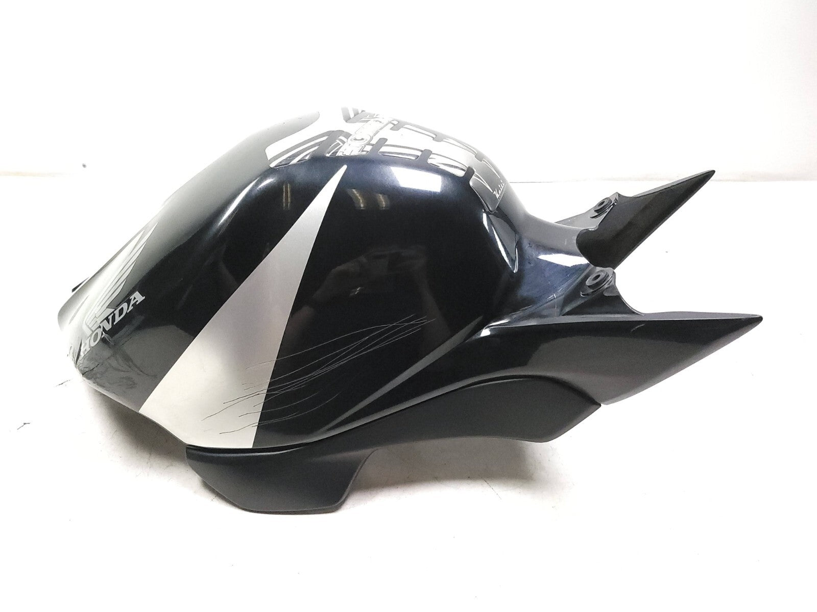 2004-2005 Honda CBR1000RR OEM Fuel Tank Fairing Cover - Genuine Replacement Part for Motorcycle Body Protection - Perfect for Racing, Street Riding & Bike Restoration Projects