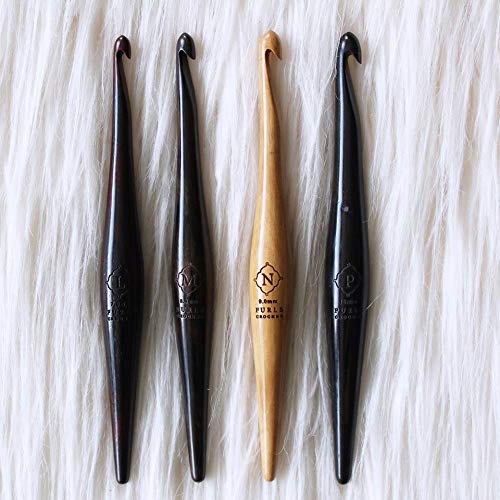 Premium FURLS Streamline Camwood Crochet Hook 7