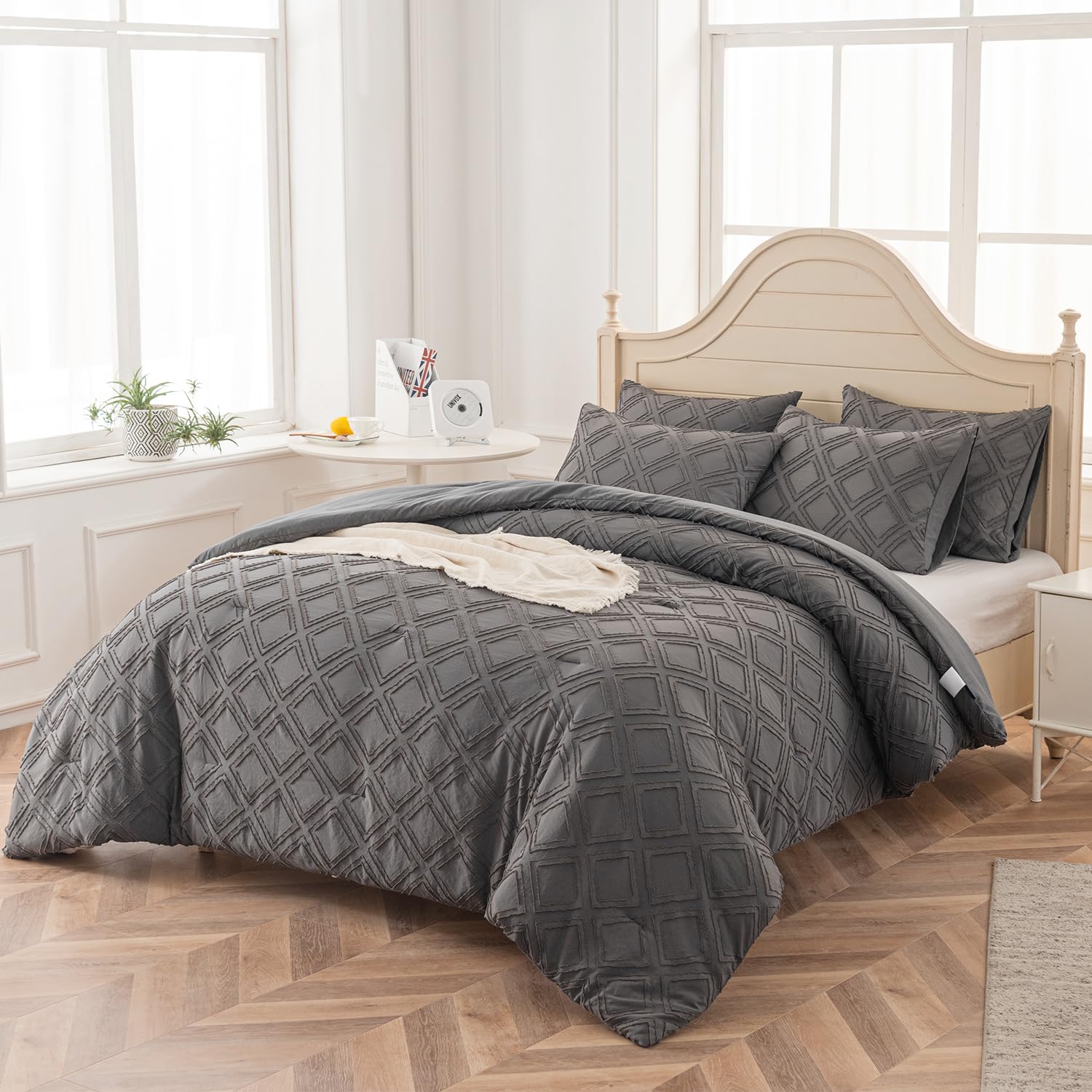 Queen Size Comforter Set - Diamond Tufted Lightweight Bedding | Soft Fluffy All-Season Dark Grey Comforter for Bedroom, Guest Room & Dorm