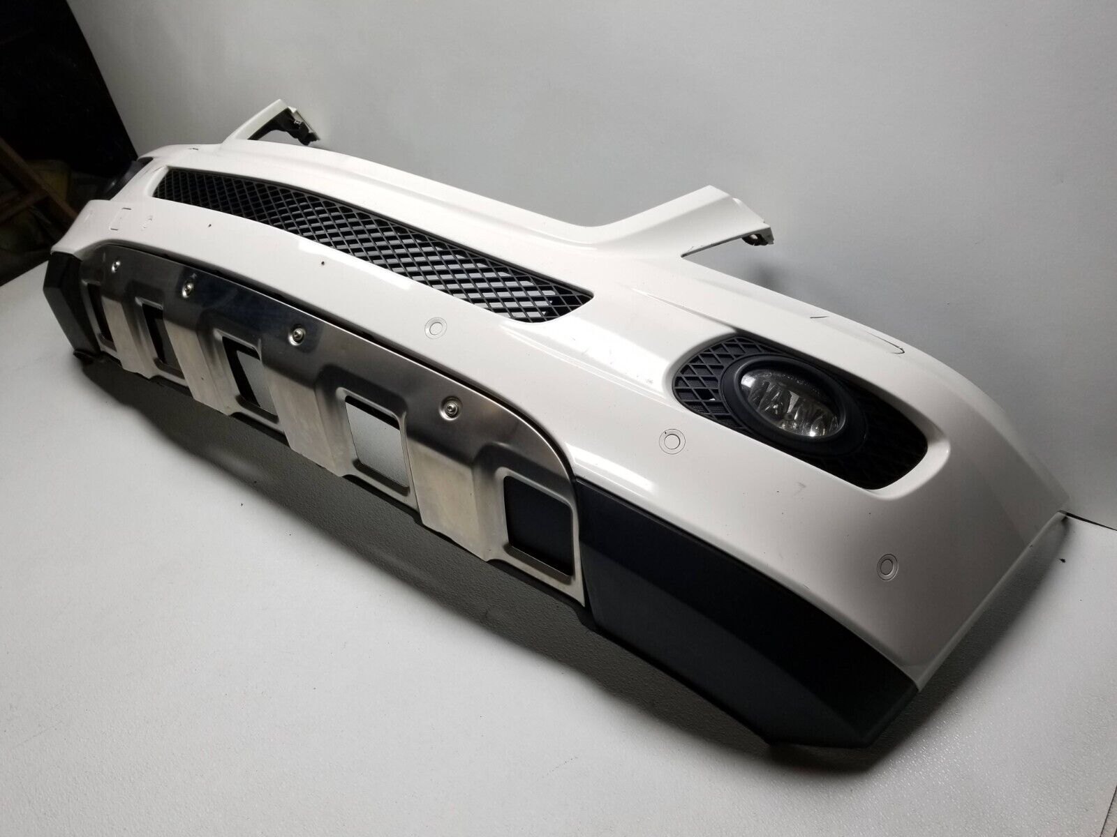 2006-2011 Mercedes ML500 Front Bumper Cover OEM W164 Replacement - Perfect for Off-Roading & City Driving