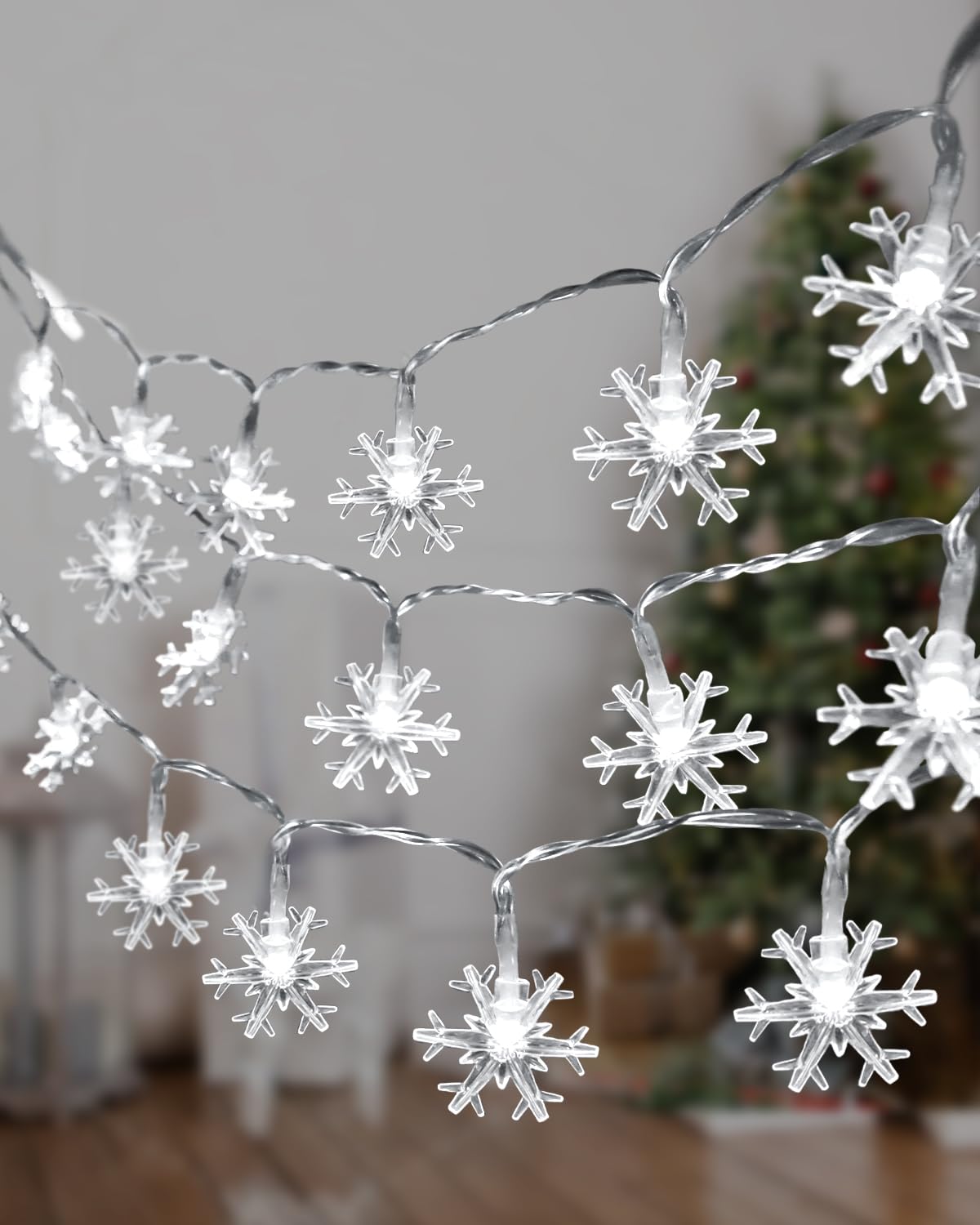 Eueasy 13ft 40 LED Snowflake String Lights - Battery Operated Christmas Decorations for Indoor & Outdoor Use | Perfect for Christmas Trees, Bedrooms, Patios, Gardens, Parties and Home Decor | Create Festive Atmosphere for Holidays, Weddings & Special Events