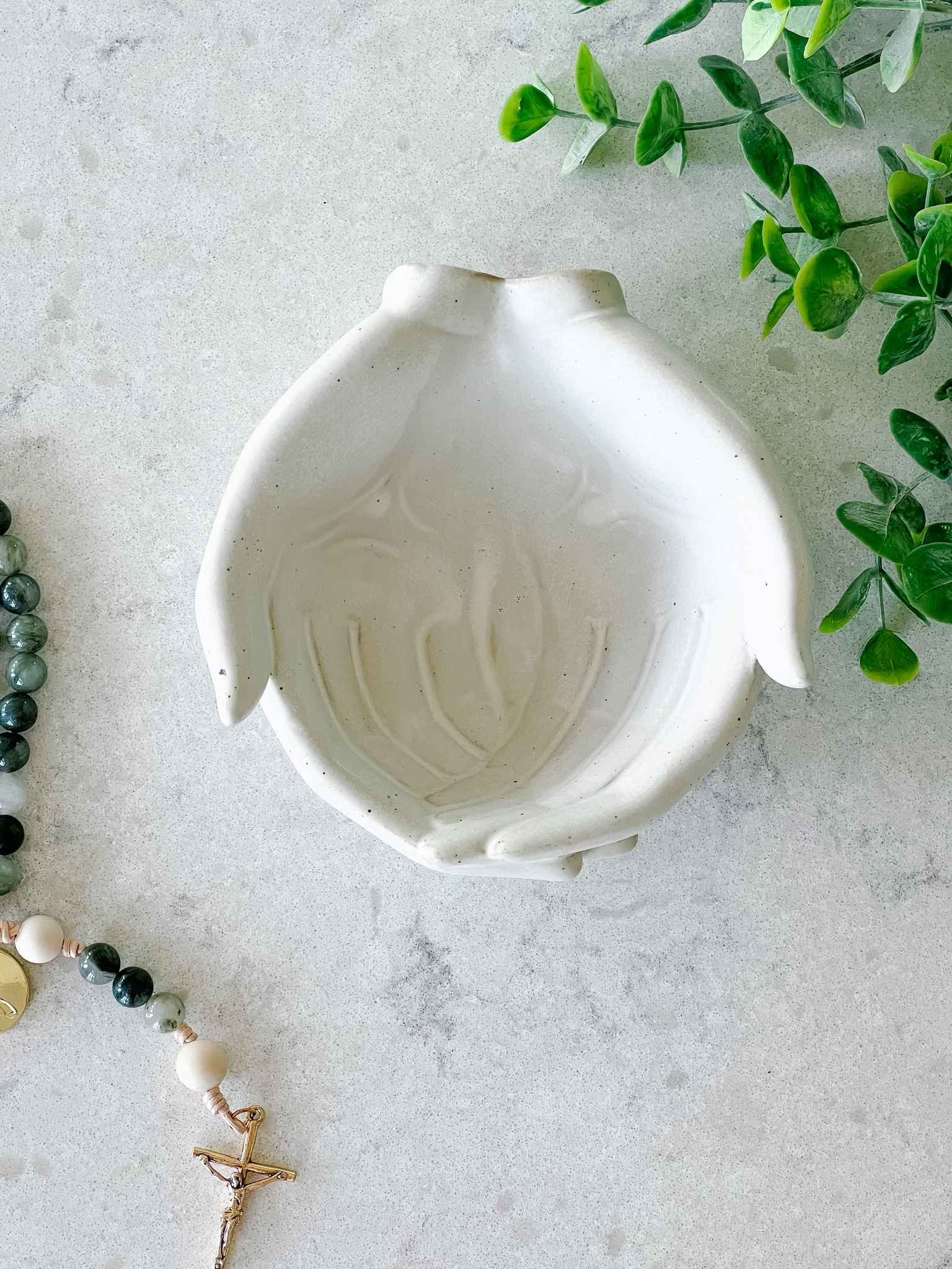 Handmade Wooden Rosary Dish - Religious Prayer Bead Holder for Catholic Devotion - Perfect for Home Altar, Church, and Meditation Use