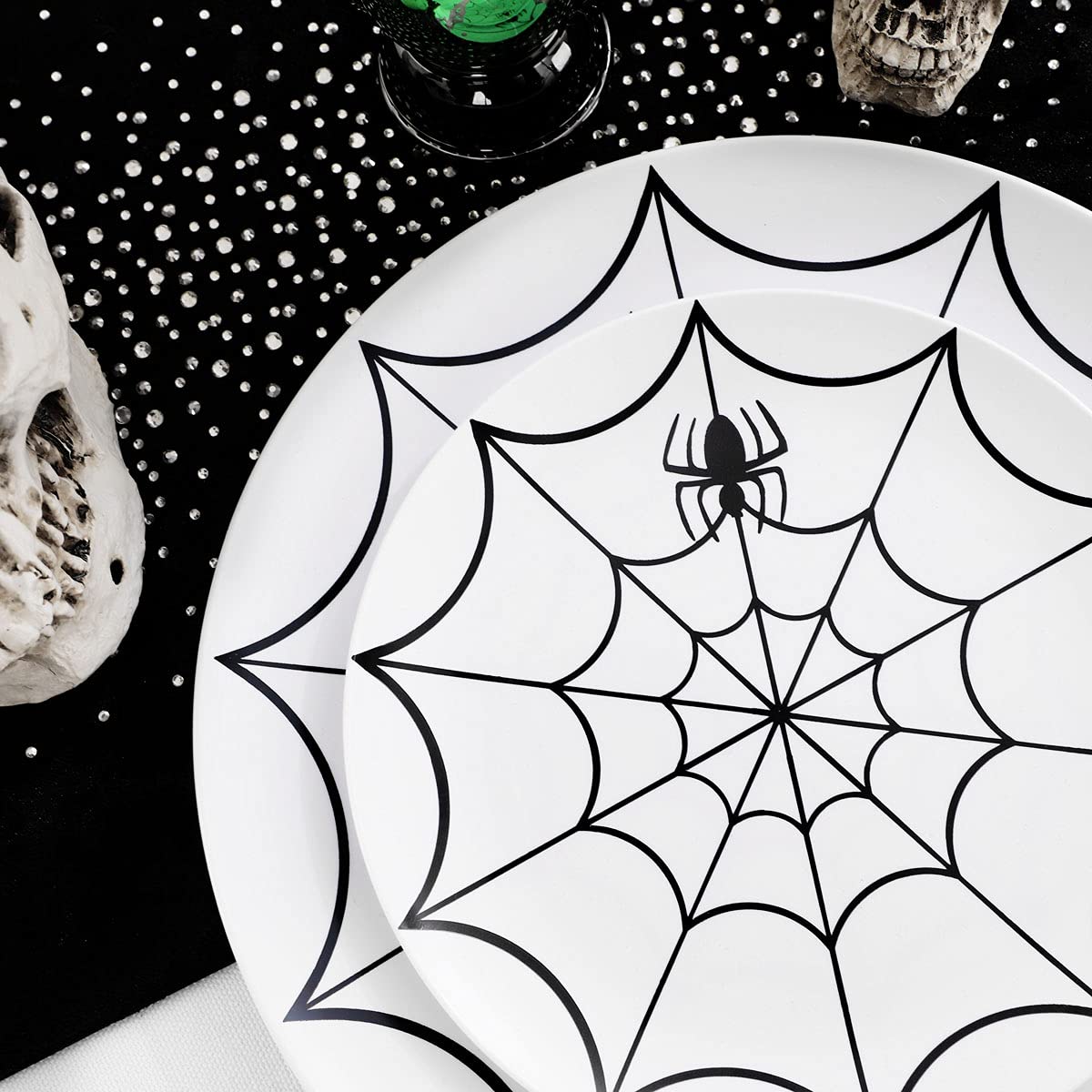 60-Piece Halloween Disposable Plastic Dinnerware Set - 30 White & Black Cobweb 10.25