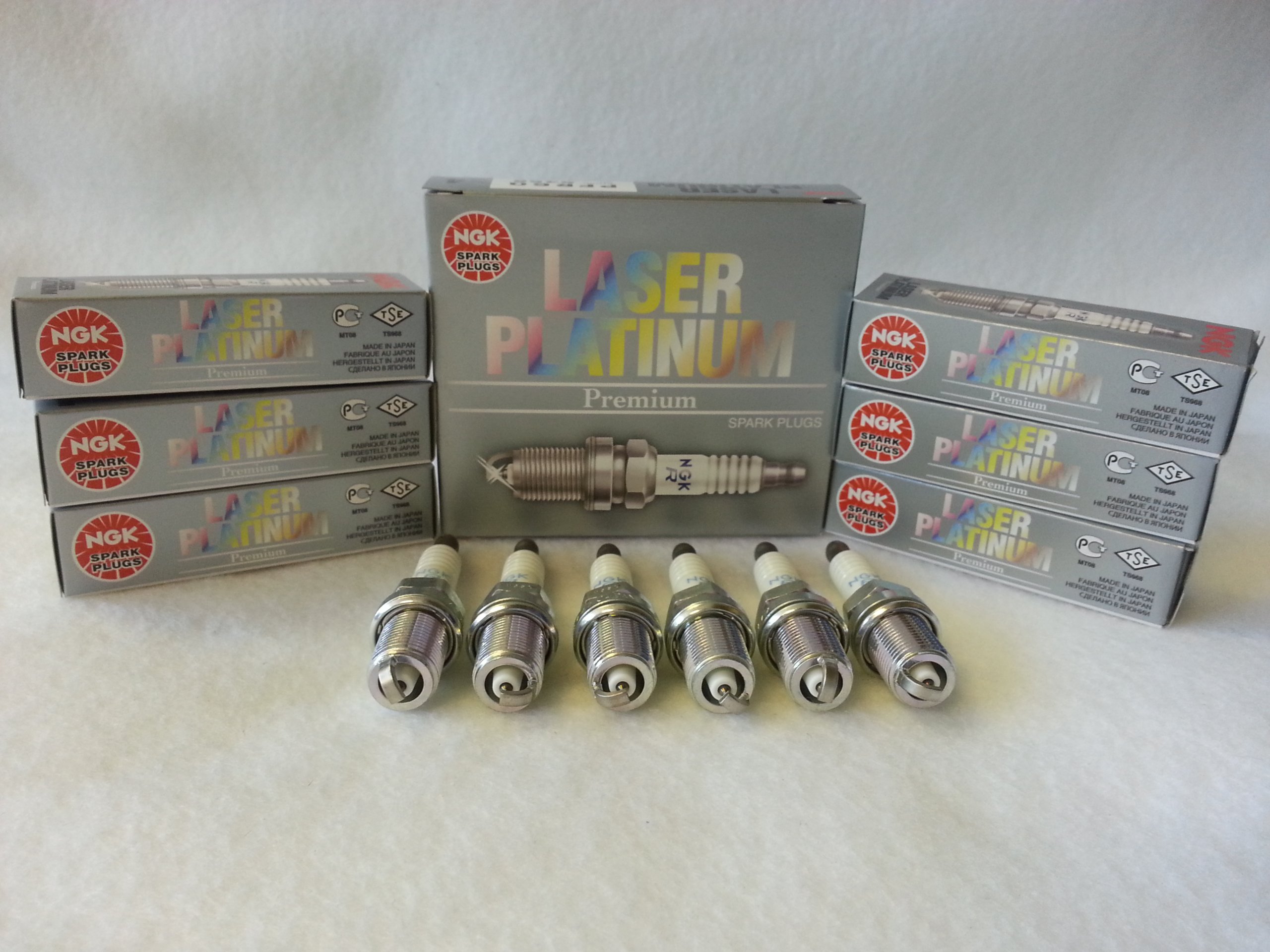 NGK Laser Platinum Spark Plugs (6-Pack) - PFR6Q #6458 - High Performance Ignition for Cars, Trucks & SUVs - Perfect for Engine Tune-Ups & Fuel Efficiency Improvement