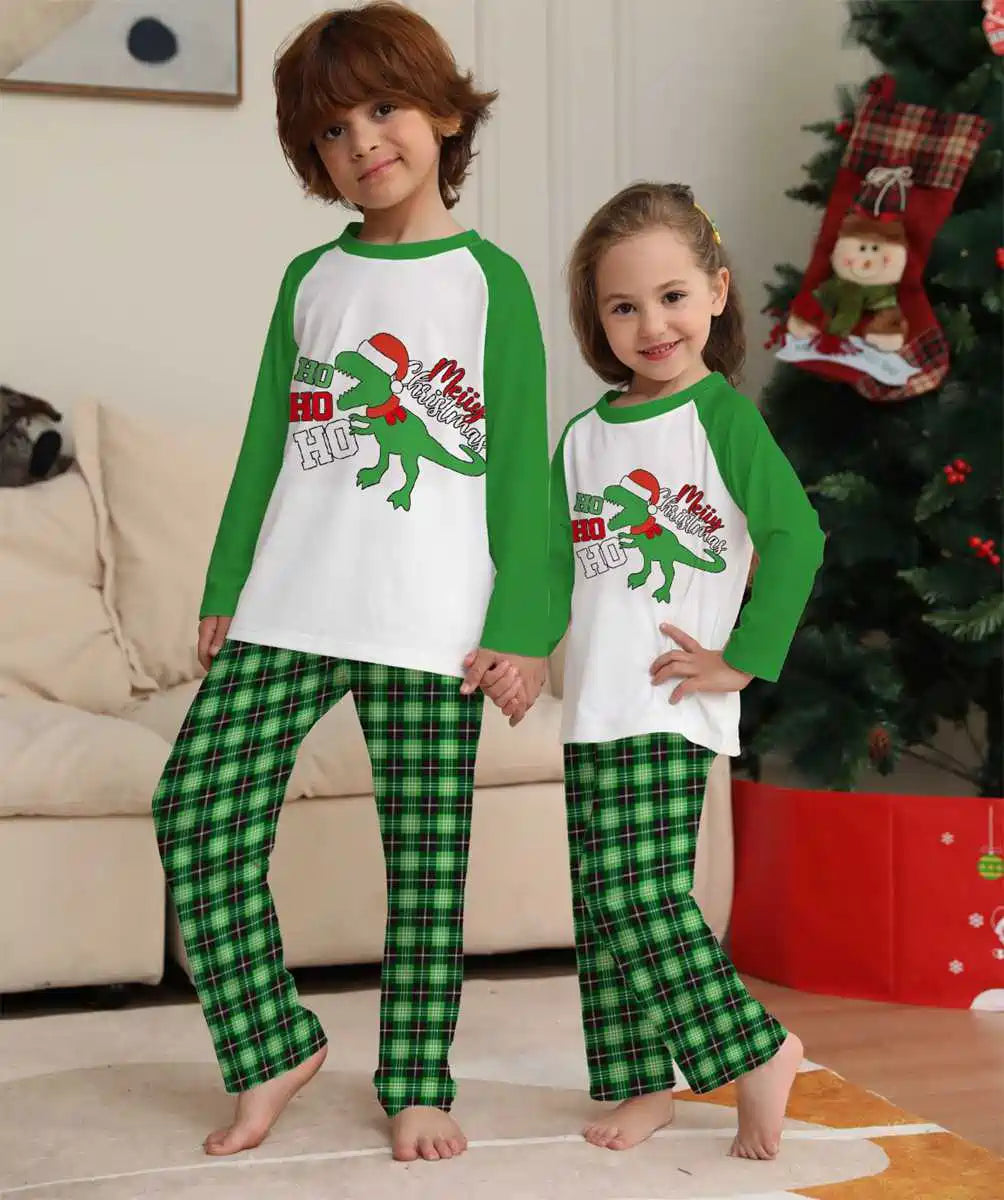 Printed Christmas Matching Family Pajamas Set - Cozy Holiday PJS for Family Photos & Festive Gatherings