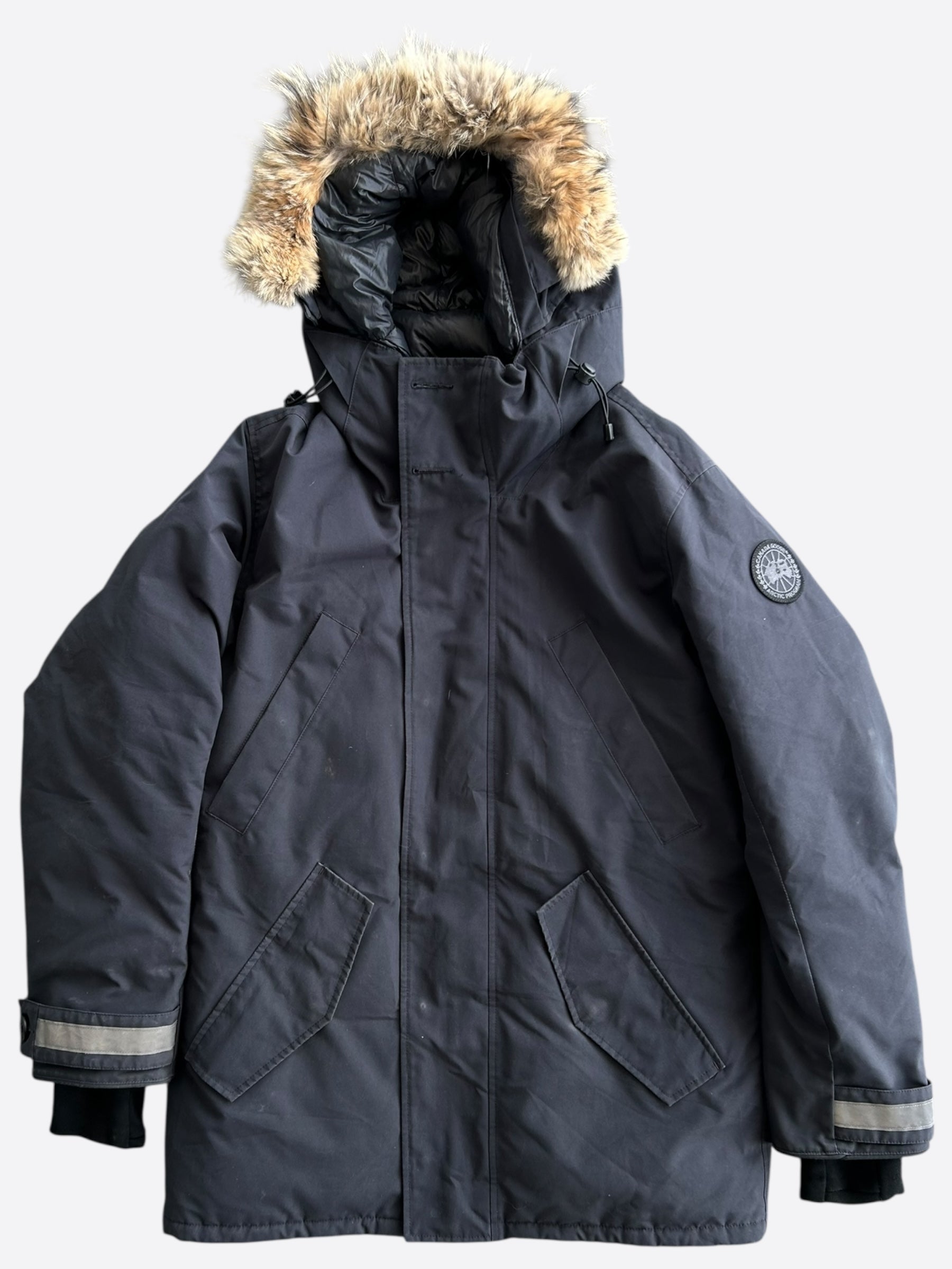 Canada Goose Edgewood Black Label Men's Waterproof Winter Jacket - Navy Blue | Windproof & Insulated Parka for Cold Weather, Outdoor Activities & Urban Style