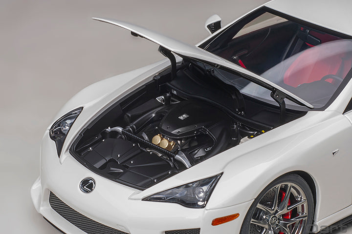 AUTOart 1:18 Scale Lexus LFA Diecast Model Car in Pearl White - Perfect for Collectors, Display, and Gift Giving