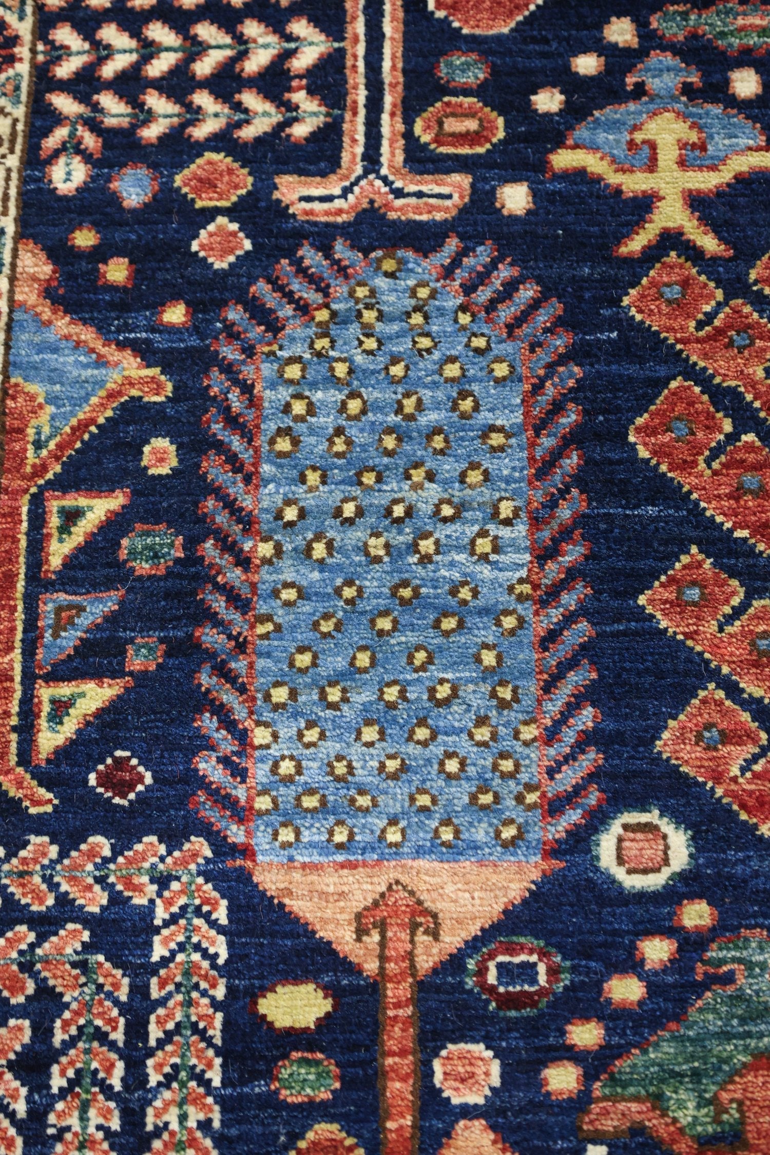 Handwoven Bakshaish Willow Tribal Rug - Authentic Persian Design, J76795 - Perfect for Boho Living Room, Bedroom & Home Decor