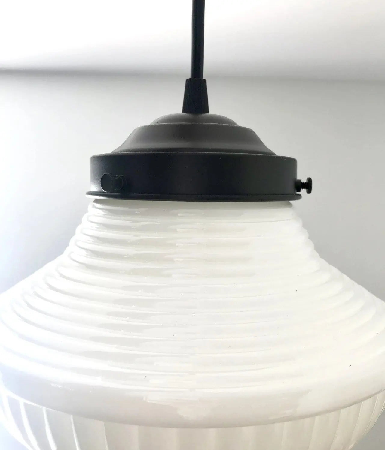 Vintage Style Schoolhouse Pendant Light - Classic Industrial Ceiling Fixture for Kitchen, Dining Room, Bedroom & Office Lighting