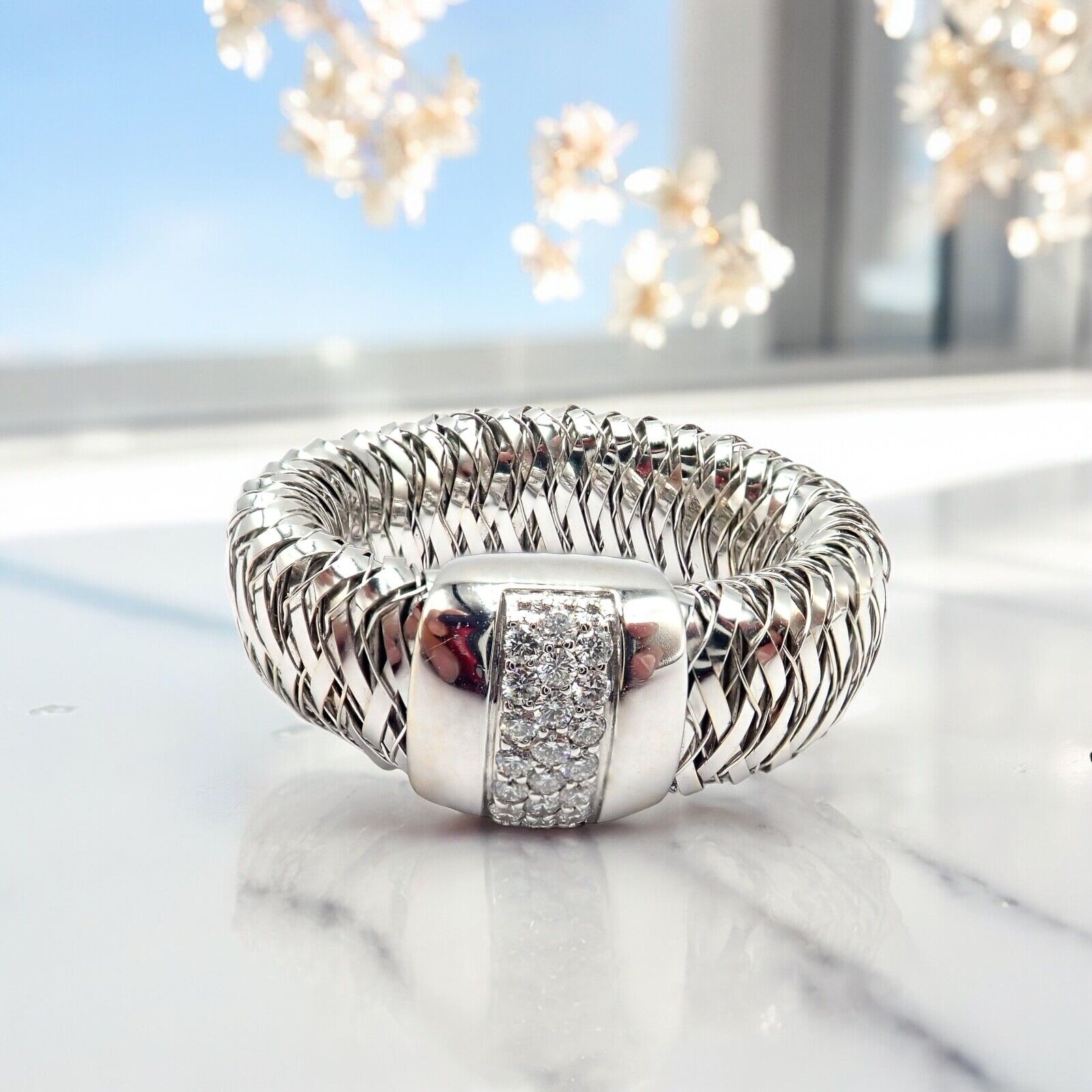 Authentic Roberto Coin Primavera 18K White Gold Diamond Flexible 10mm Ring - Elegant Jewelry for Weddings, Anniversaries & Special Occasions