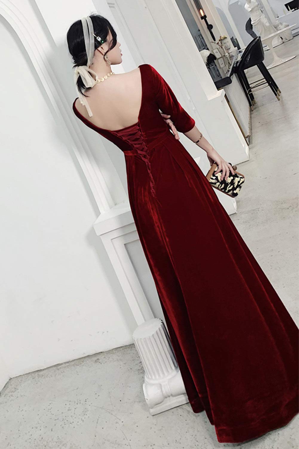 Monalia Women's Deep V-Neck Velvet Long A-Line Evening Prom Gown - Half Sleeve Formal Dress (Emerald Green, US Size 22W) for Parties, Weddings & Special Occasions