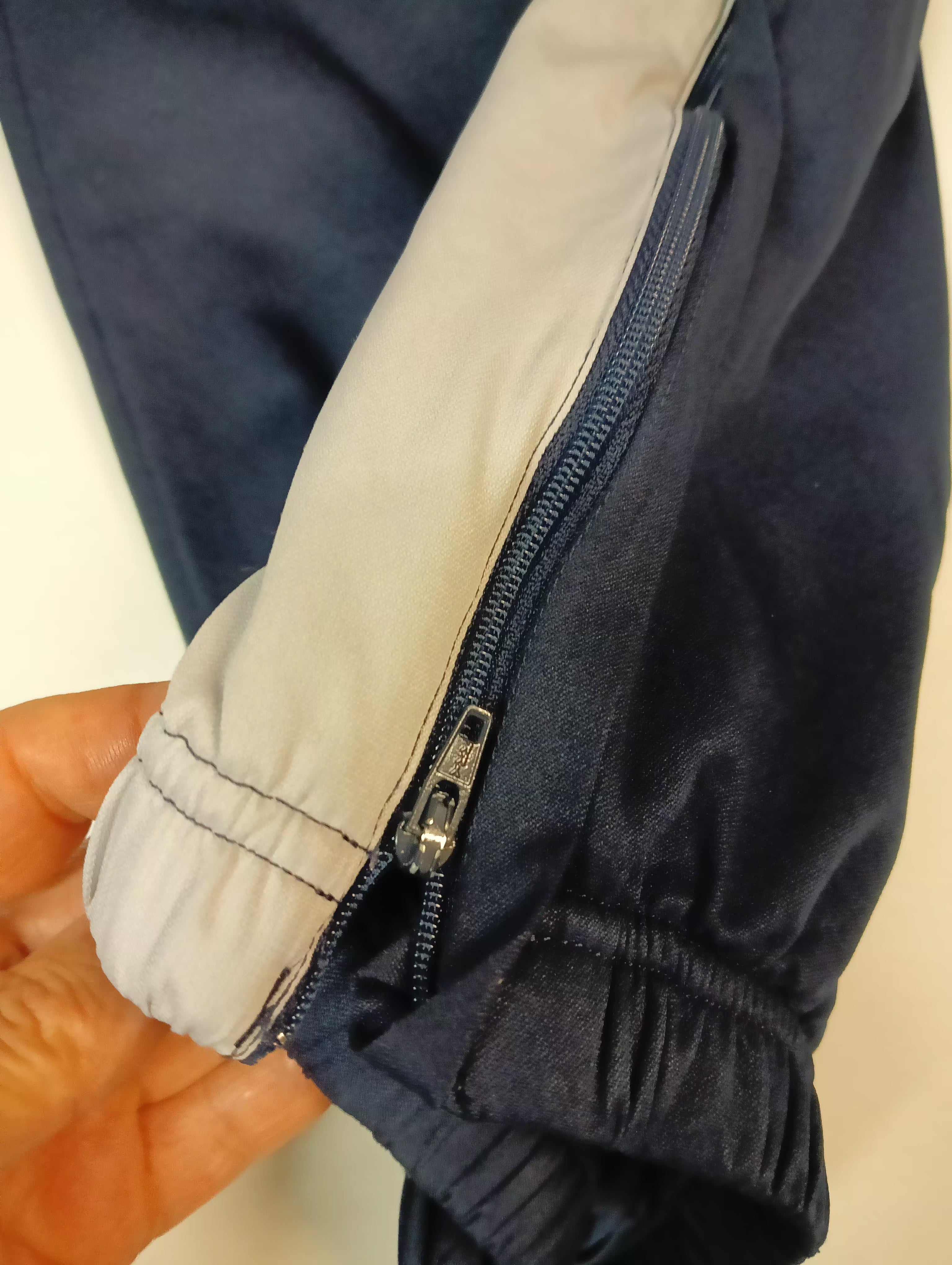 Reebok Vintage Trackpants - Baggy Fit XL (1740) | Retro Athletic Joggers for Men | Perfect for Gym, Running & Casual Streetwear