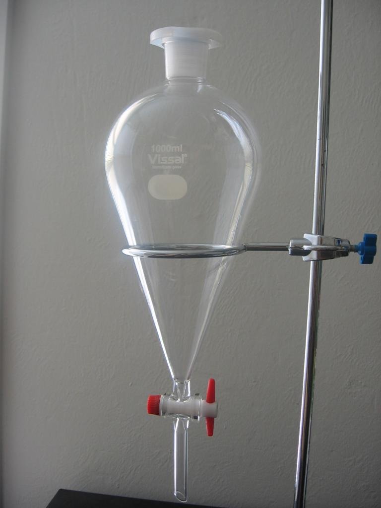250ml Lab Glass Separatory Funnel with PTFE Stopcock, 24/29 Joint - Premium Chemistry Equipment for Liquid Extraction & Solvent Separation - Ideal for Laboratories, Research & Chemical Experiments