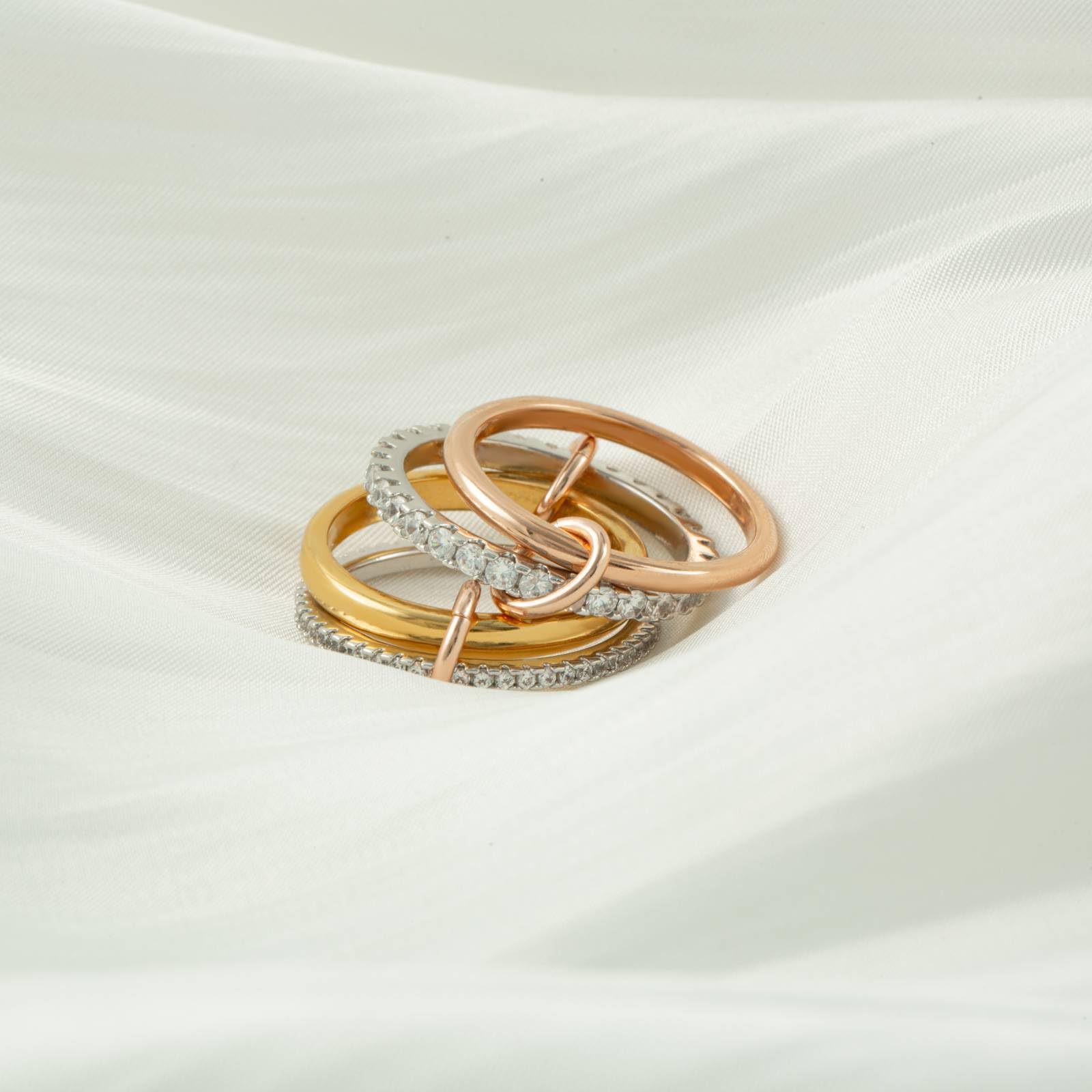 18k Gold Plated Stackable Rings for Women - Non-Tarnish Dainty Cubic Zirconia Rings Set, Elegant Knuckle Rings - Perfect for Everyday Wear, Gift Giving & Layering Jewelry Looks