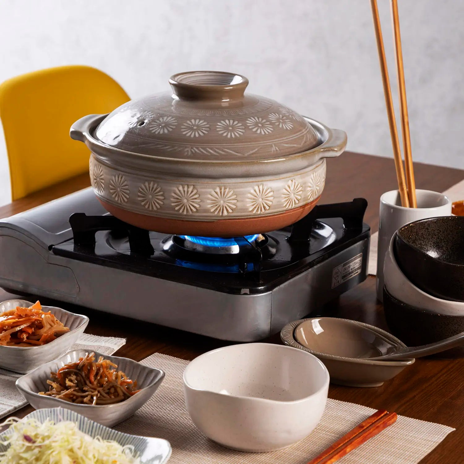 Premium Ginpo Mishima Induction Donabe Casserole Pot - Japanese Clay Pot for Induction Stoves - Perfect for Hot Pot, Stews & Traditional Japanese Cooking