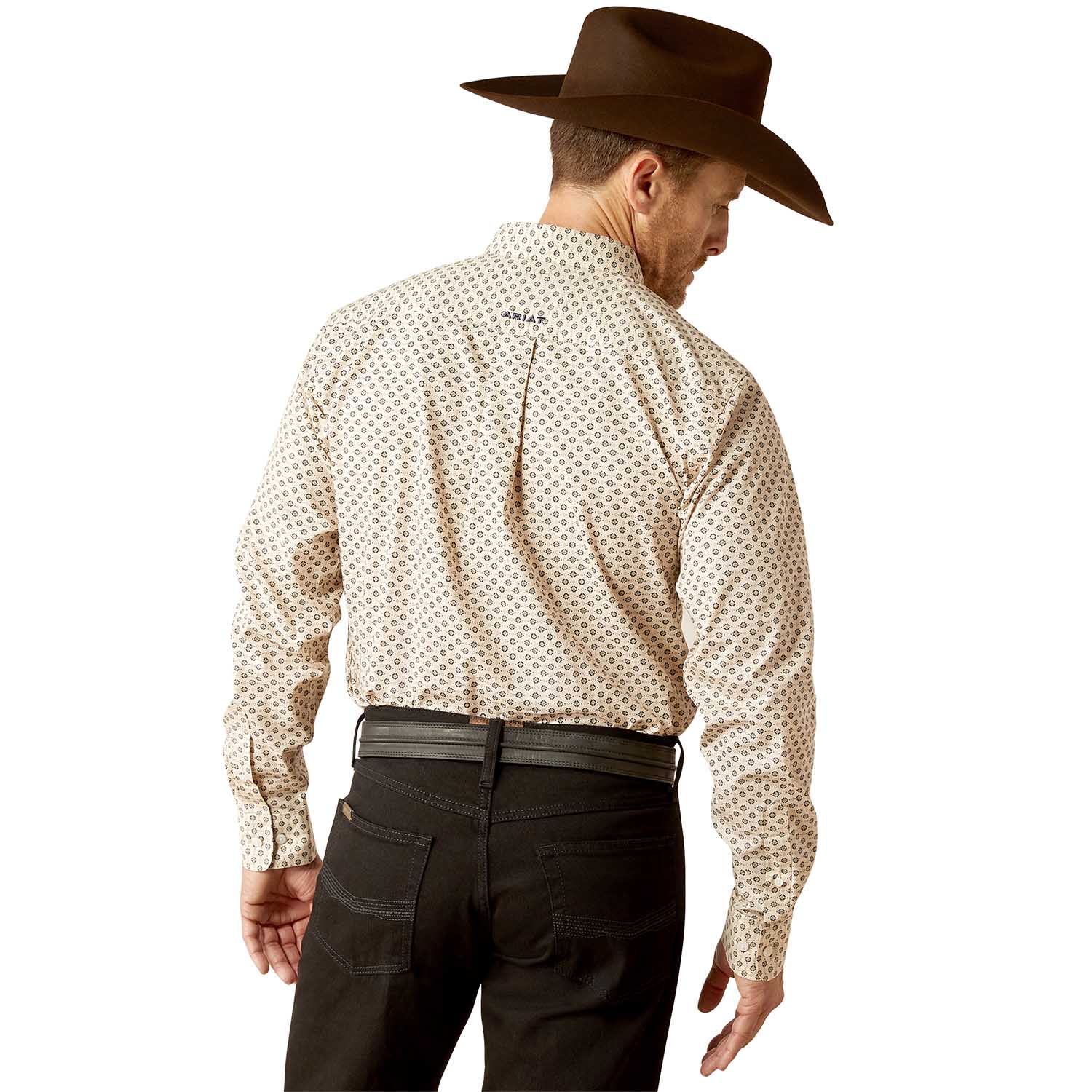 Ariat Men's Wrinkle-Free Fraiser Long Sleeve Fitted Shirt - Comfortable Work & Casual Wear for Outdoor Activities