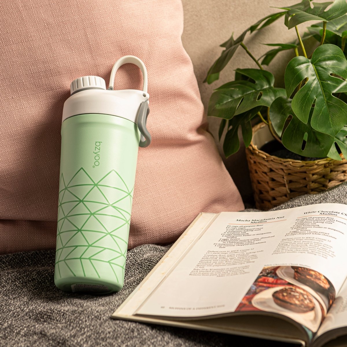 26oz Stainless Steel Double Wall Insulated Tumbler with Lid & Straw - Spiderman Green - Keeps Drinks Hot/Cold for Hours - Perfect for Office, Gym, Travel & Outdoor Activities