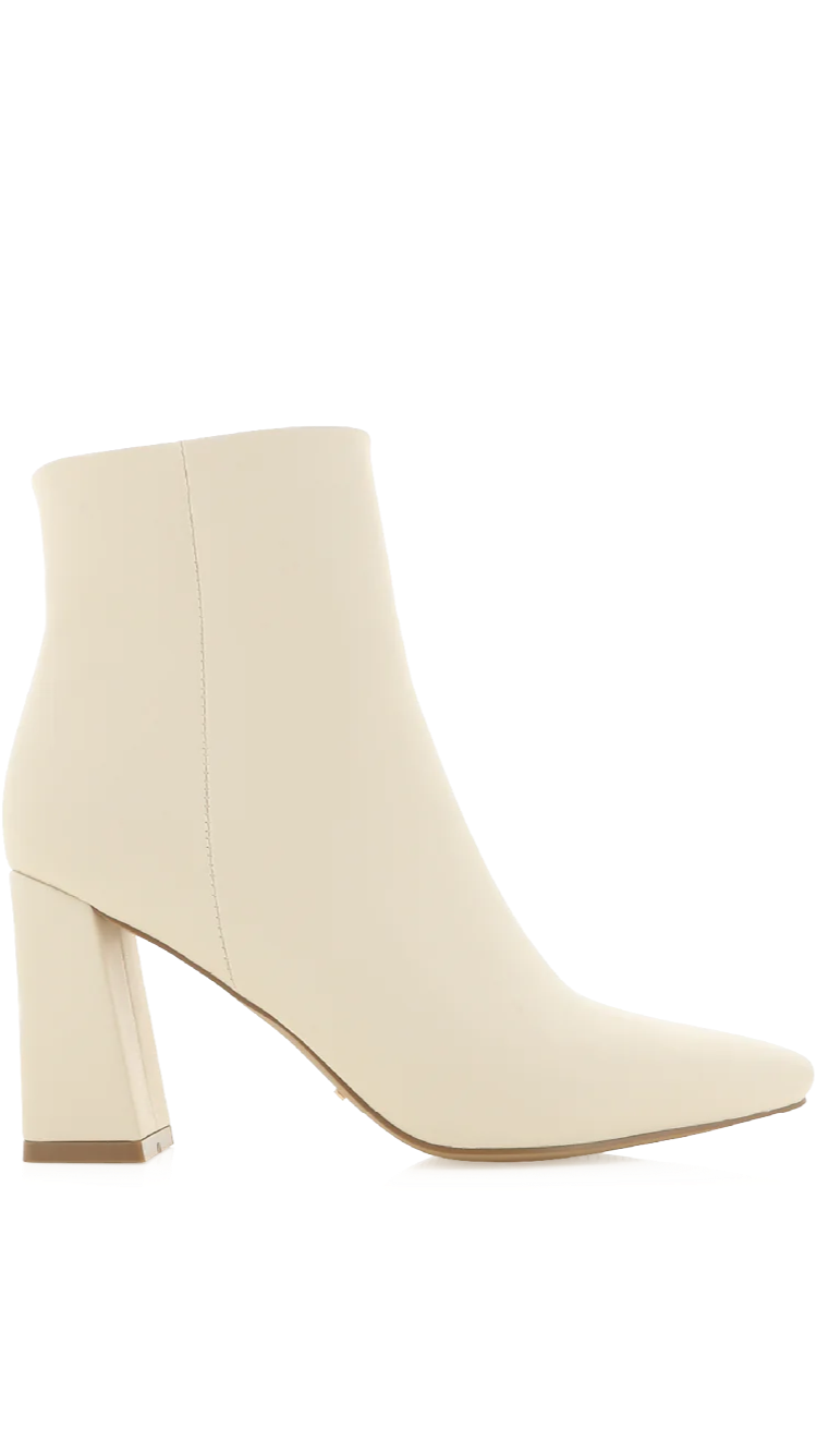 Indeera Women's Fashion Boots - Stylish & Comfortable Ankle Boots for Casual Wear & Outdoor Activities