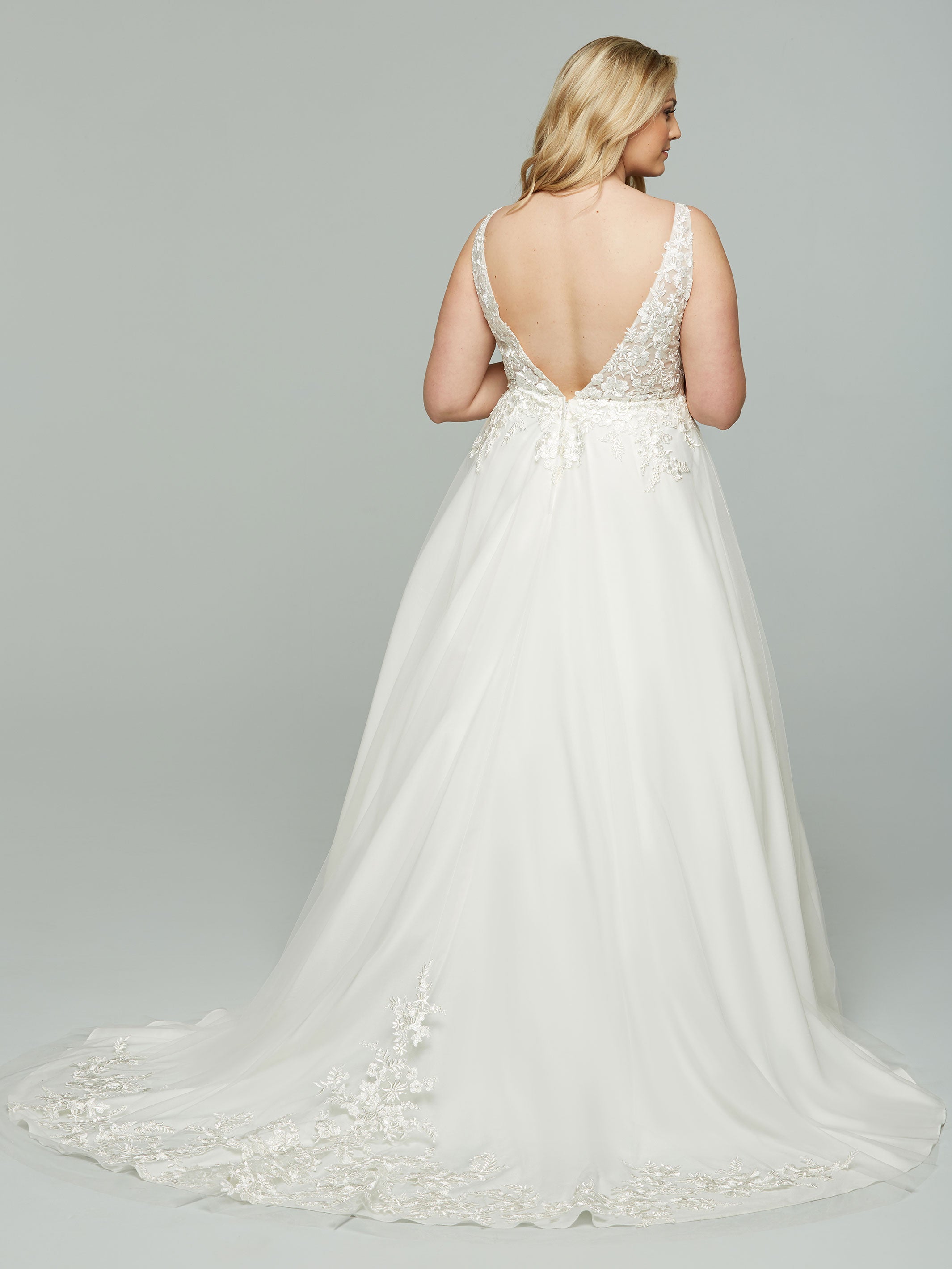 Try At Home Aspen Wedding Dress - Elegant Lace Bridal Gown for Church & Outdoor Weddings