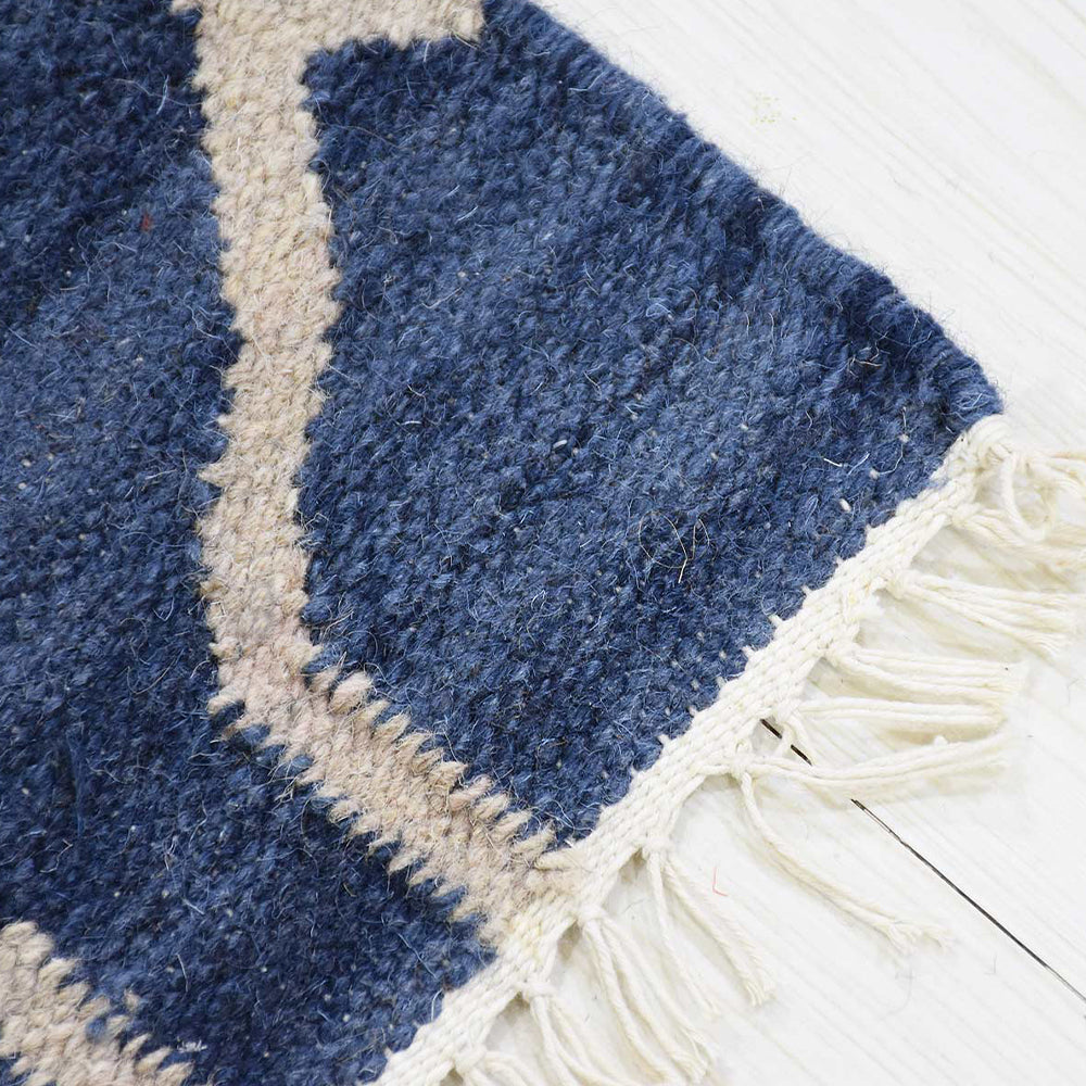 Hand Woven Bohemian Area Rug - Soft & Durable Non-Slip Living Room Carpet - Perfect for Bedroom, Nursery, or Boho Home Decor