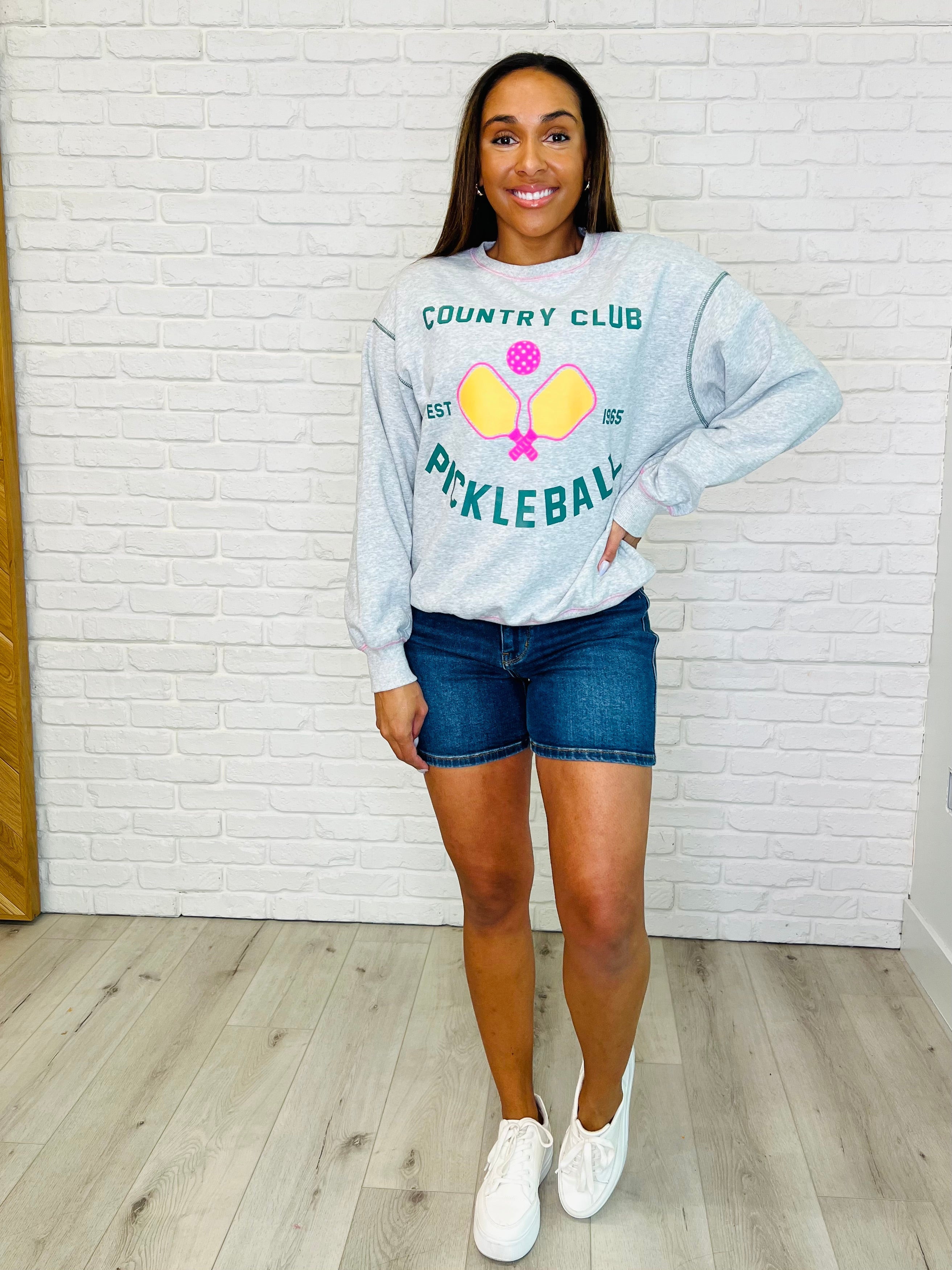 Country Club Pickleball Graphic Sweatshirt - Stylish & Comfortable Pullover for Men & Women - Perfect for Pickleball Games, Casual Wear & Sports Enthusiasts