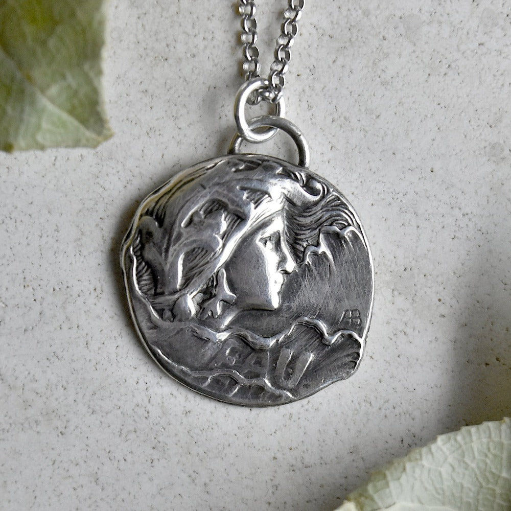 Eau' Die Struck Silver Necklace - Elegant Sterling Silver Pendant for Women | Perfect for Everyday Wear, Date Nights & Special Occasions