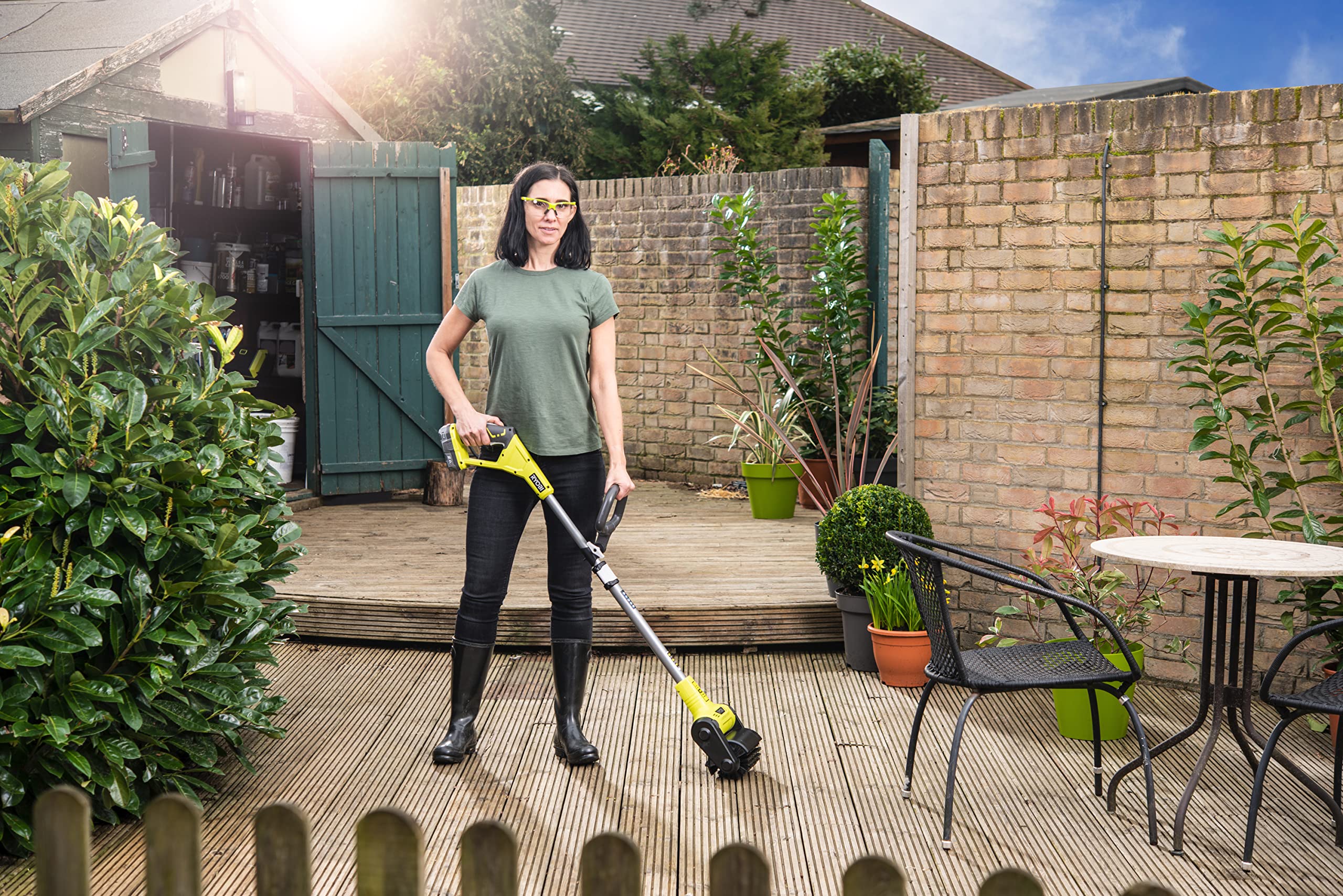 RYOBI RY18PCB-0 ONE+ 18V Cordless Patio Cleaner with Scrubbing Brush (Bare Tool) - Ideal for Cleaning Decks, Driveways & Outdoor Surfaces