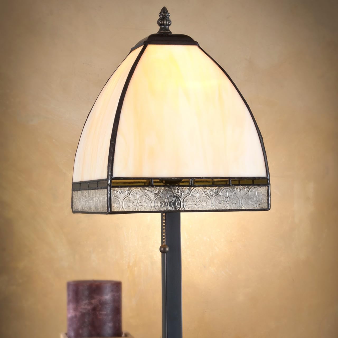 J Devlin Glass Art Lam 589-5 TB Tiffany Stained Glass Table Lamp - Handcrafted Curved Glass Accent Light in Ivory, Green & Clear - Perfect for Bedroom, Living Room & Office Decor