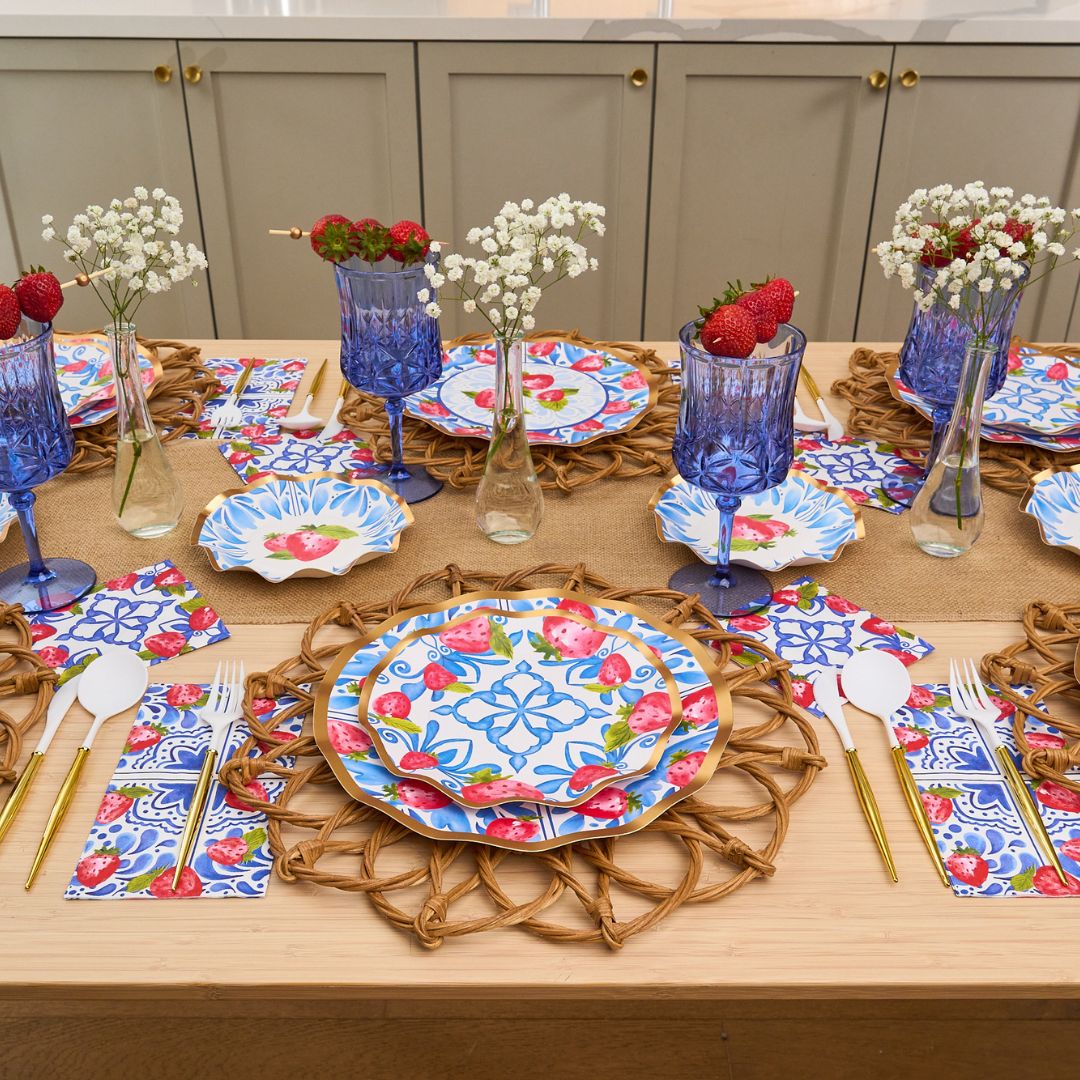 Wavy Salad Plate Set - Blue Strawberries Design - 8-Piece Dinnerware for Parties, Picnics & Home Decor