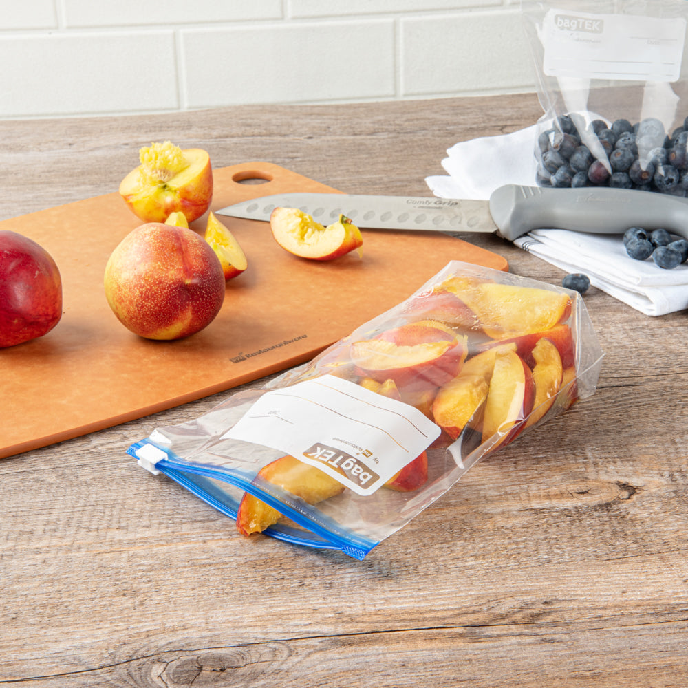 BPA-Free 1 Quart Clear Plastic Freezer Bags with Expandable Bottom & Write-On Label - 25 Count Box (6