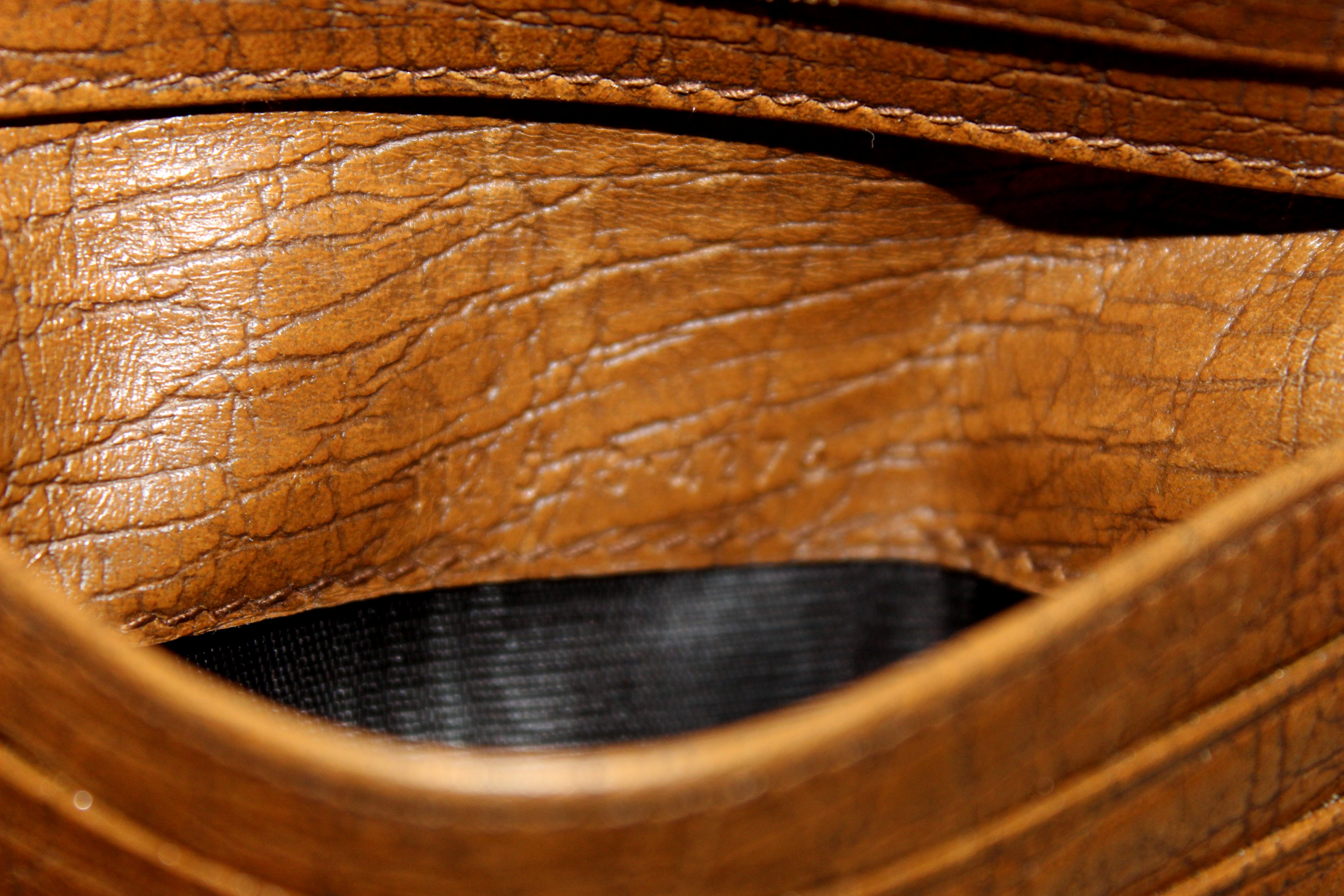 Authentic Gucci GG Vintage Bamboo Bifold Wallet for Men - Brown Leather Luxury Wallet for Everyday Use & Travel