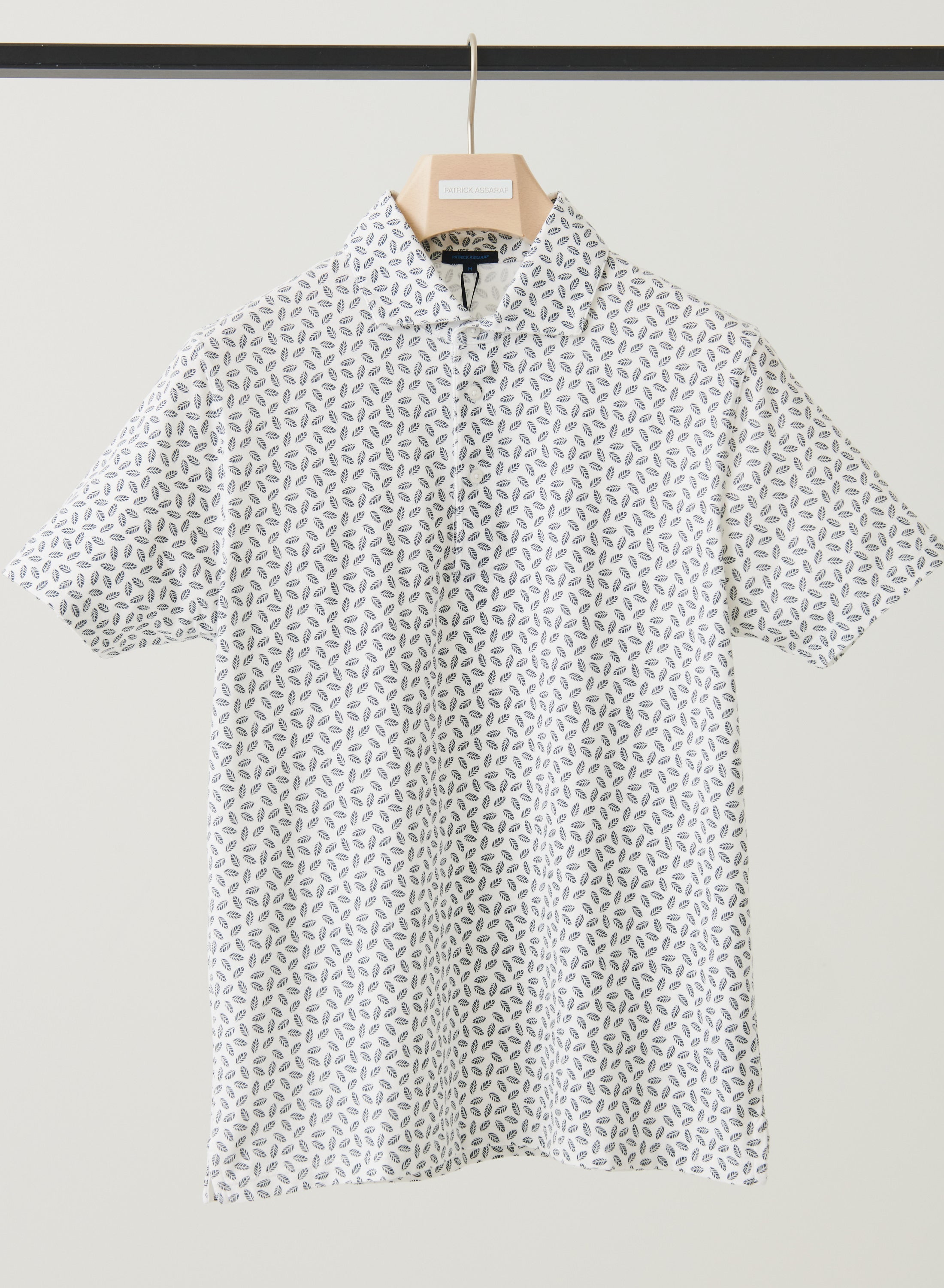 Short Sleeve Little Leaves All Over Print Polo Shirt for Men - Casual Summer Wear for Outdoor Activities and Daily Fashion